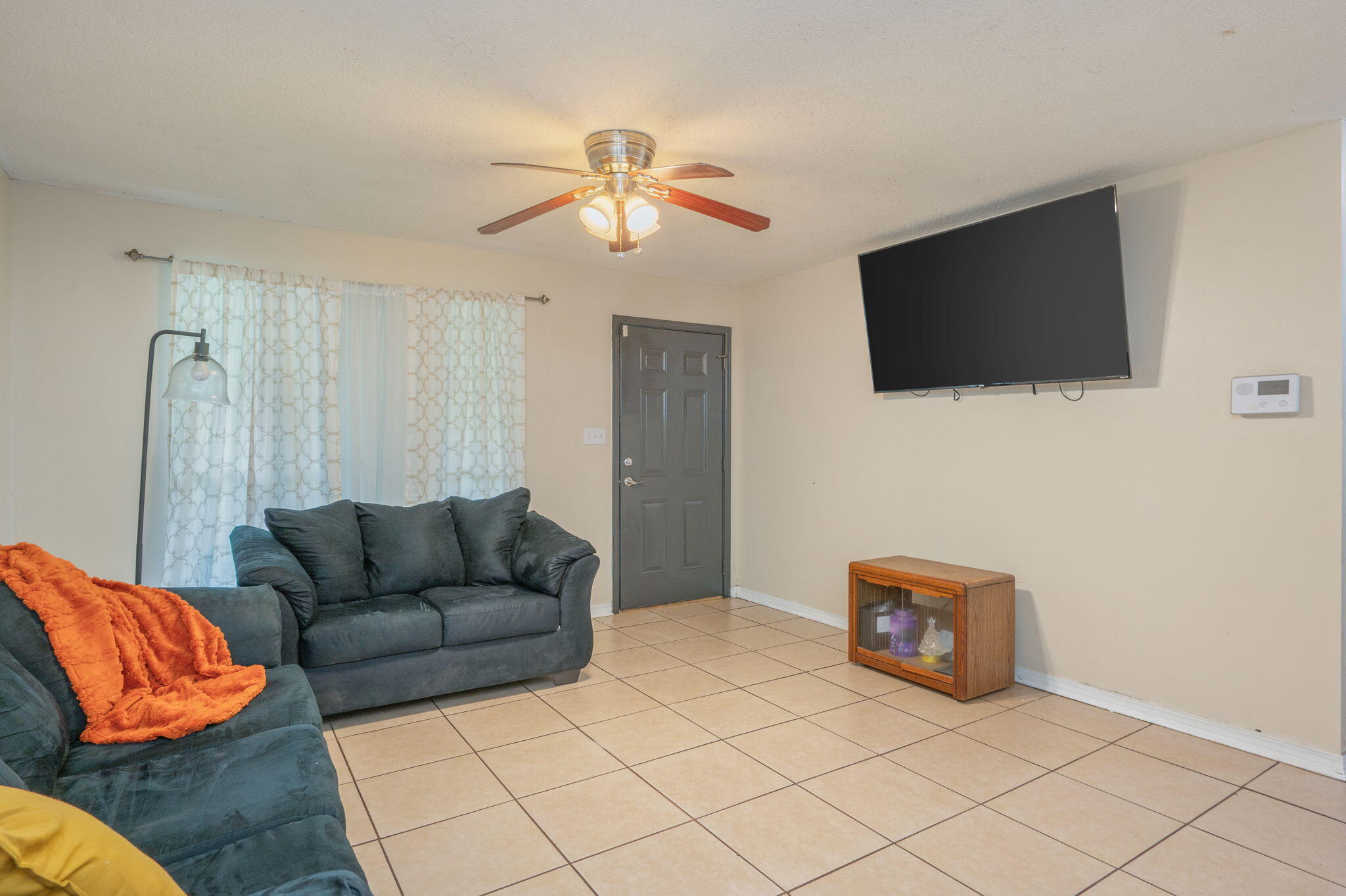FAIRVIEW ADDN TO CRESTVIEW - Residential
