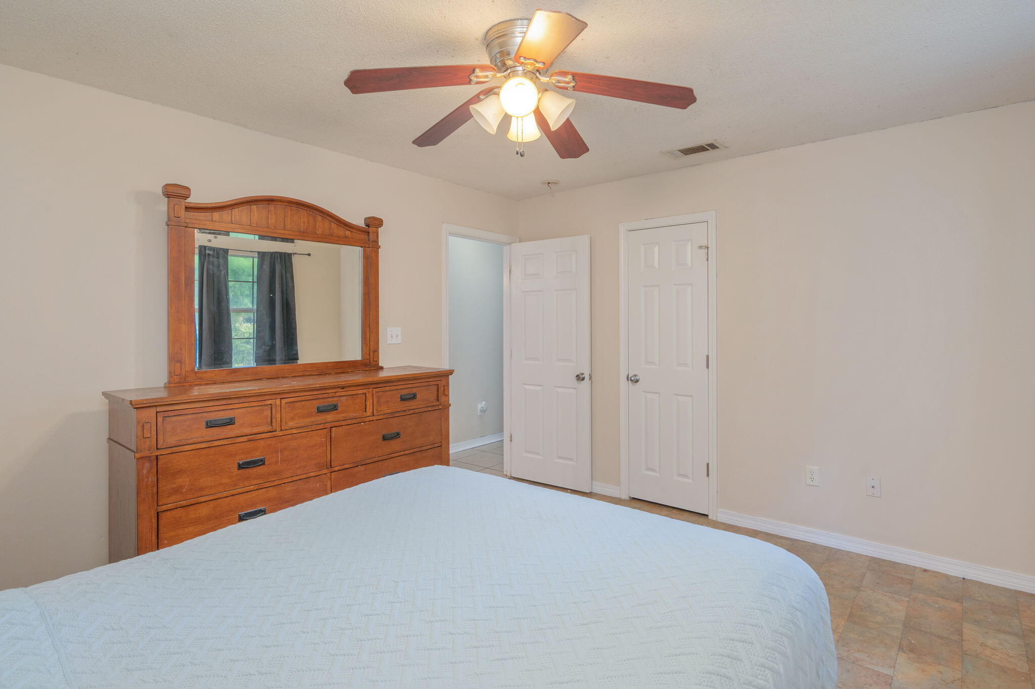 FAIRVIEW ADDN TO CRESTVIEW - Residential