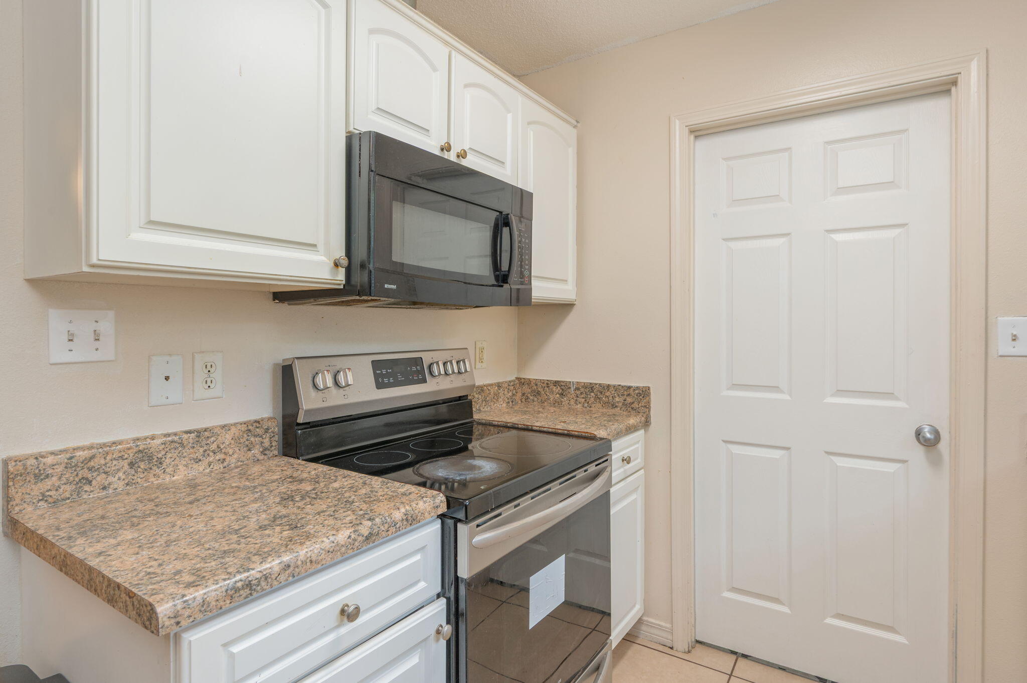 FAIRVIEW ADDN TO CRESTVIEW - Residential