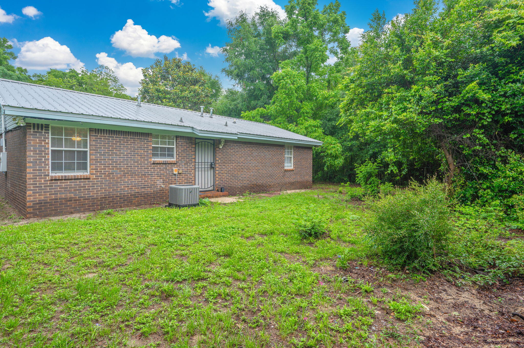 FAIRVIEW ADDN TO CRESTVIEW - Residential