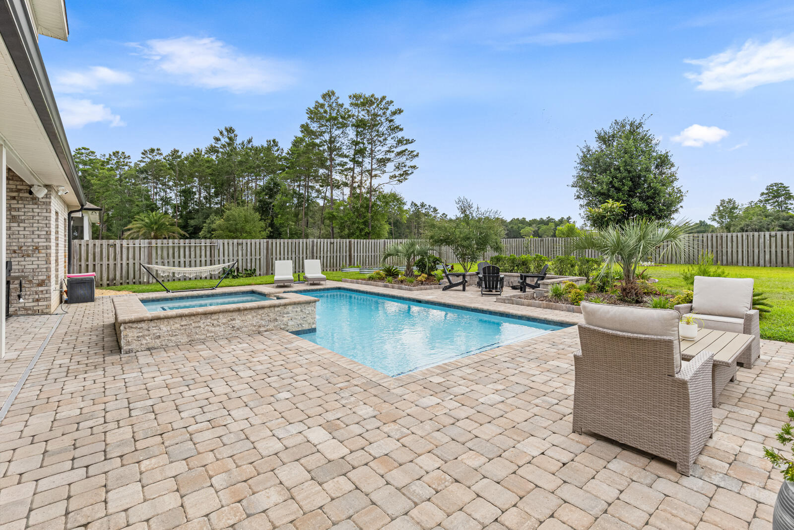 HAMMOCK BAY - Residential
