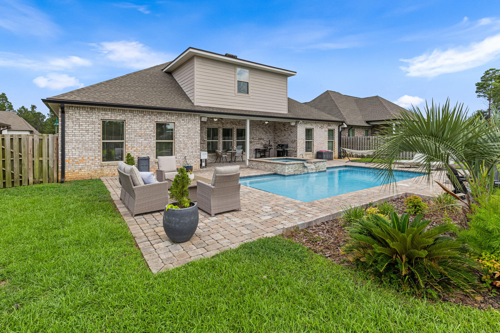 HAMMOCK BAY - Residential