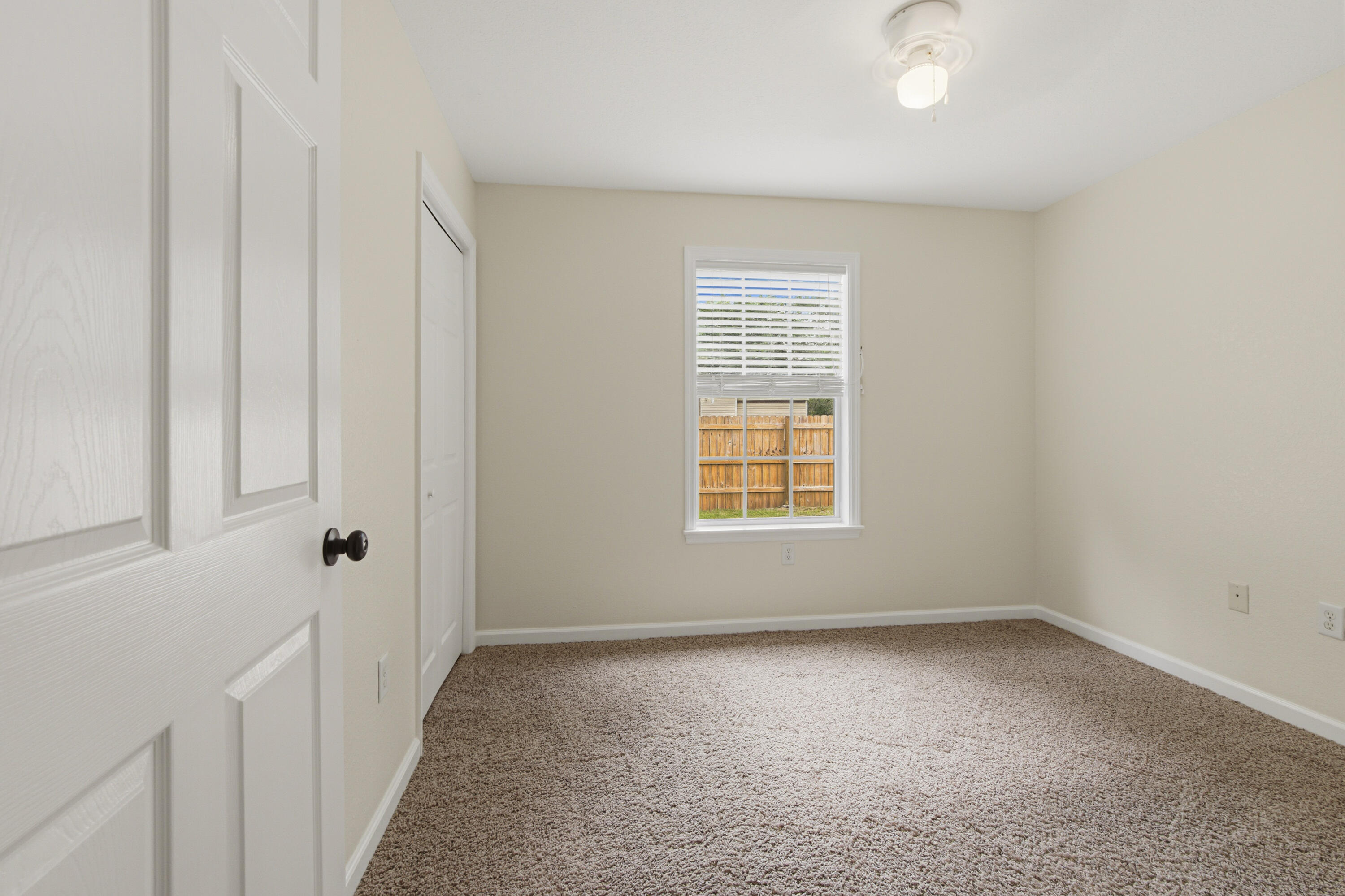 OAKWOOD LAKES ESTATES - Residential