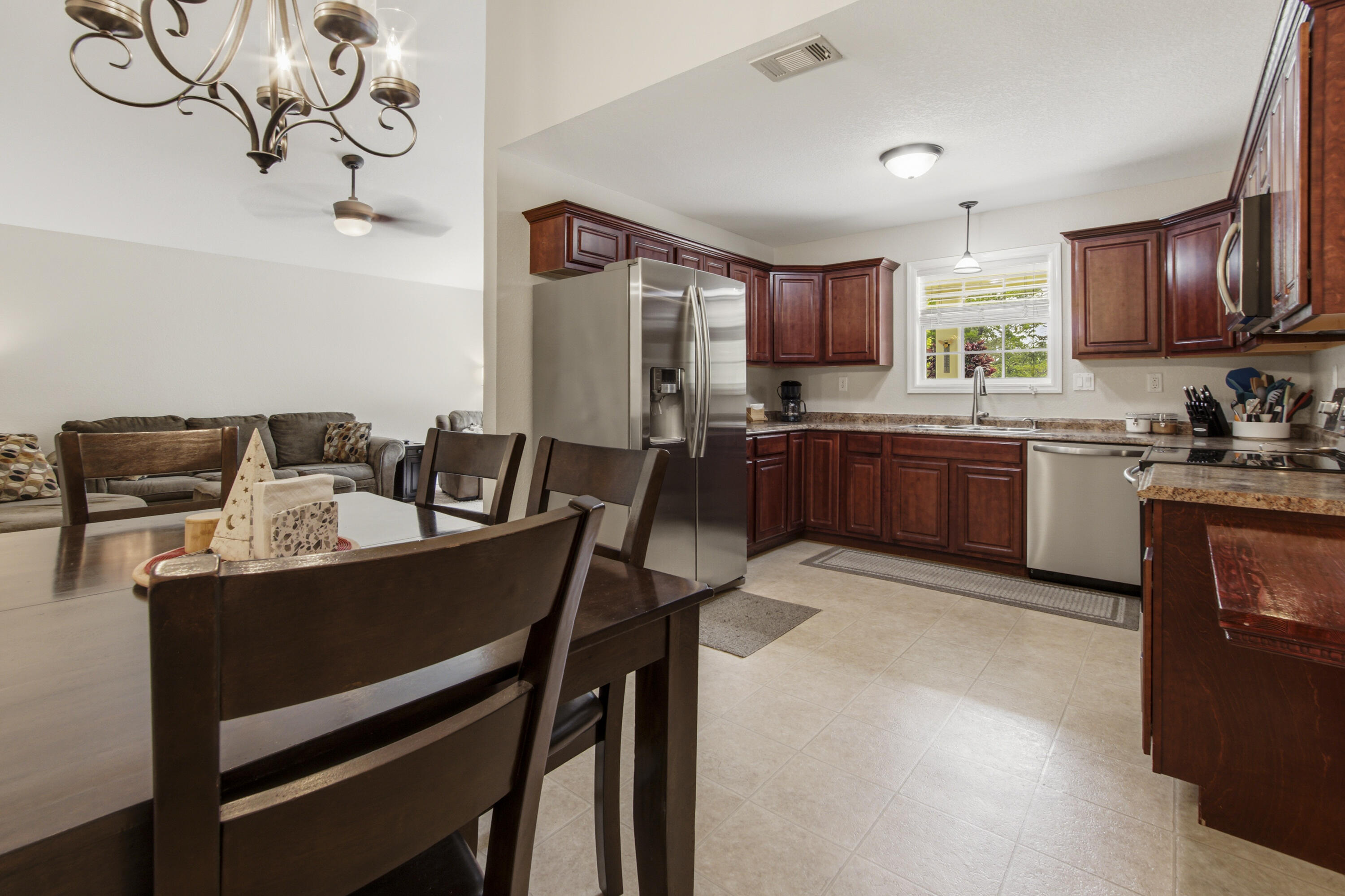 OAKWOOD LAKES ESTATES - Residential
