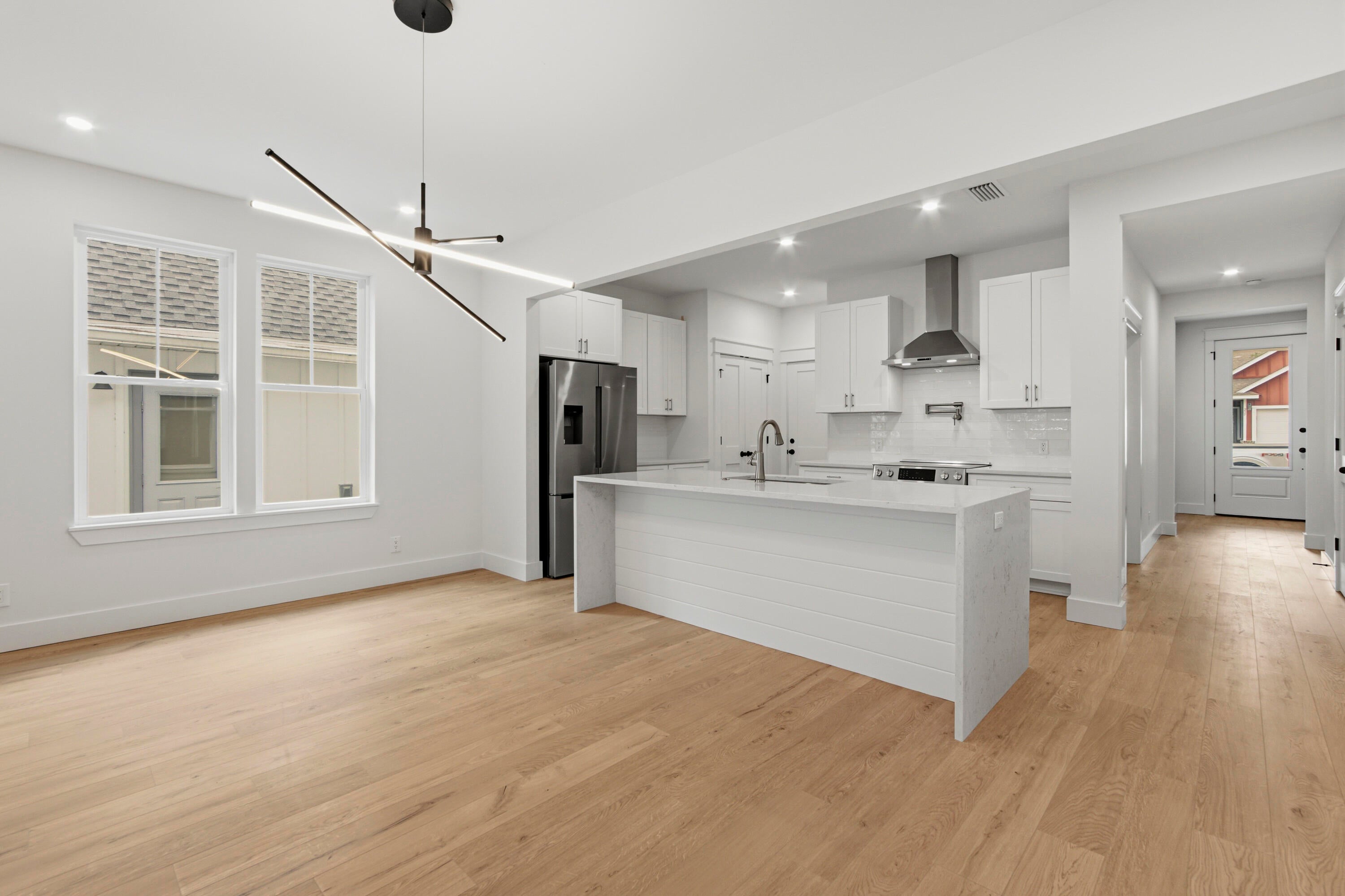 LAGRANGE LANDING - Residential