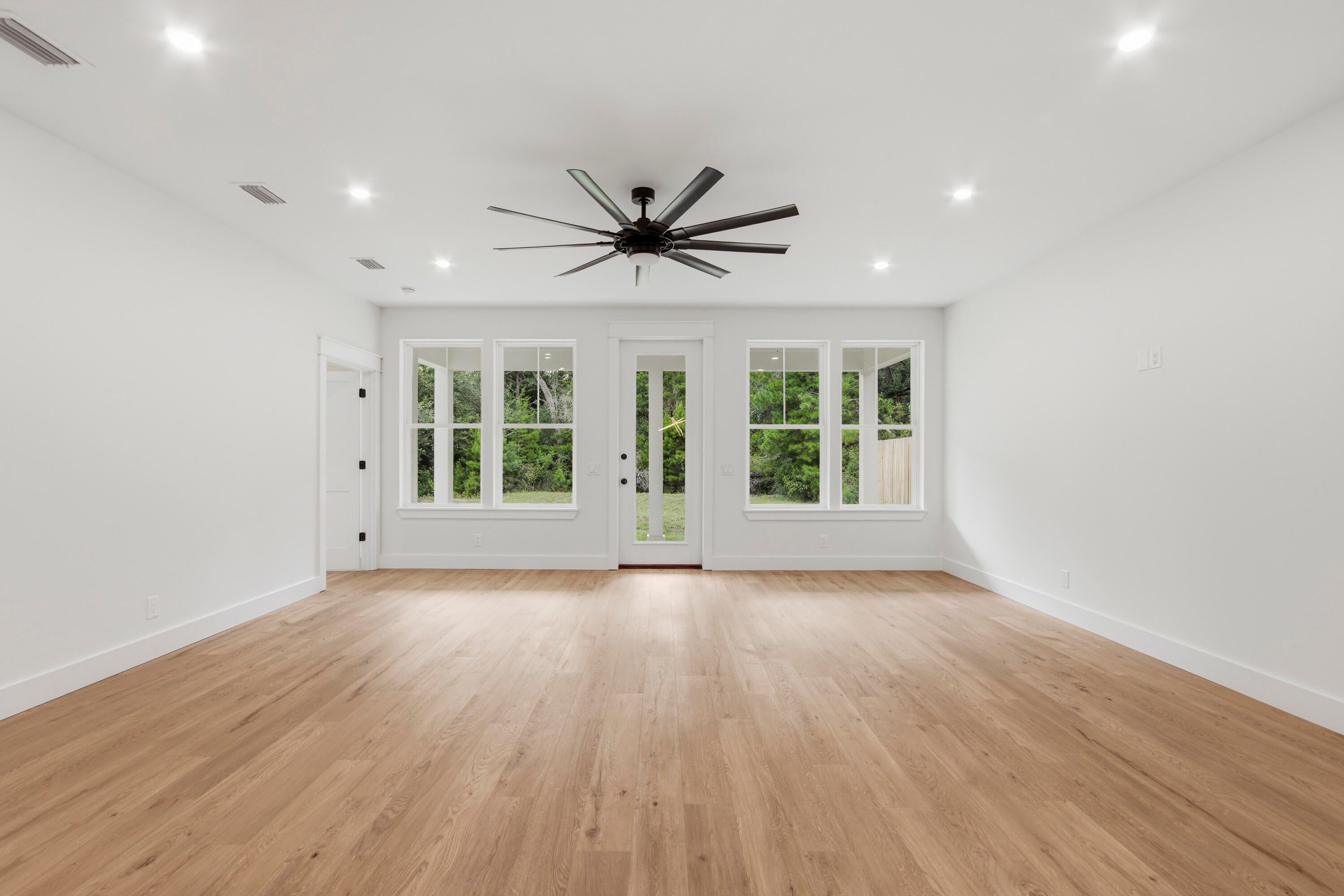 LAGRANGE LANDING - Residential