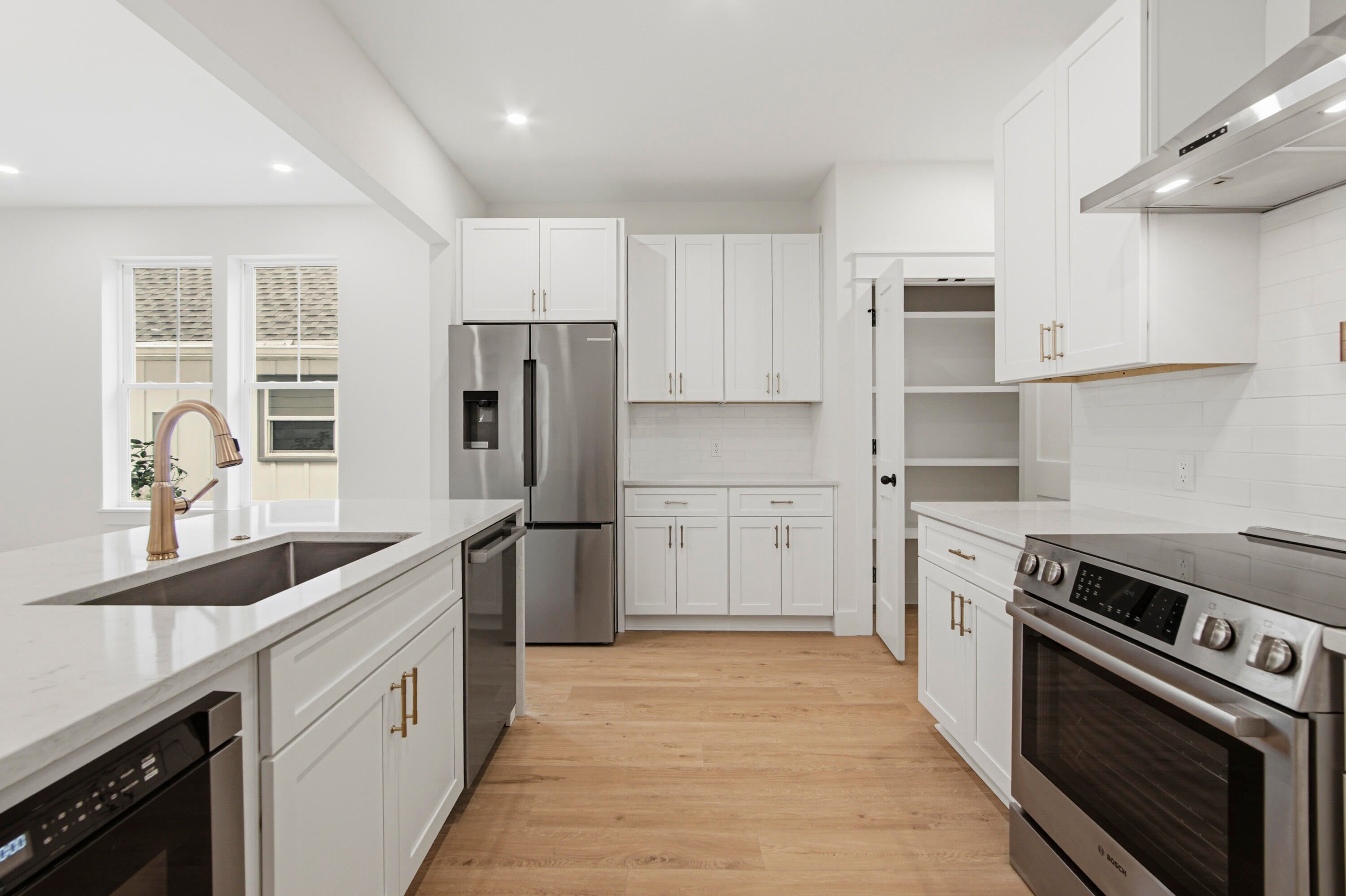 LAGRANGE LANDING - Residential