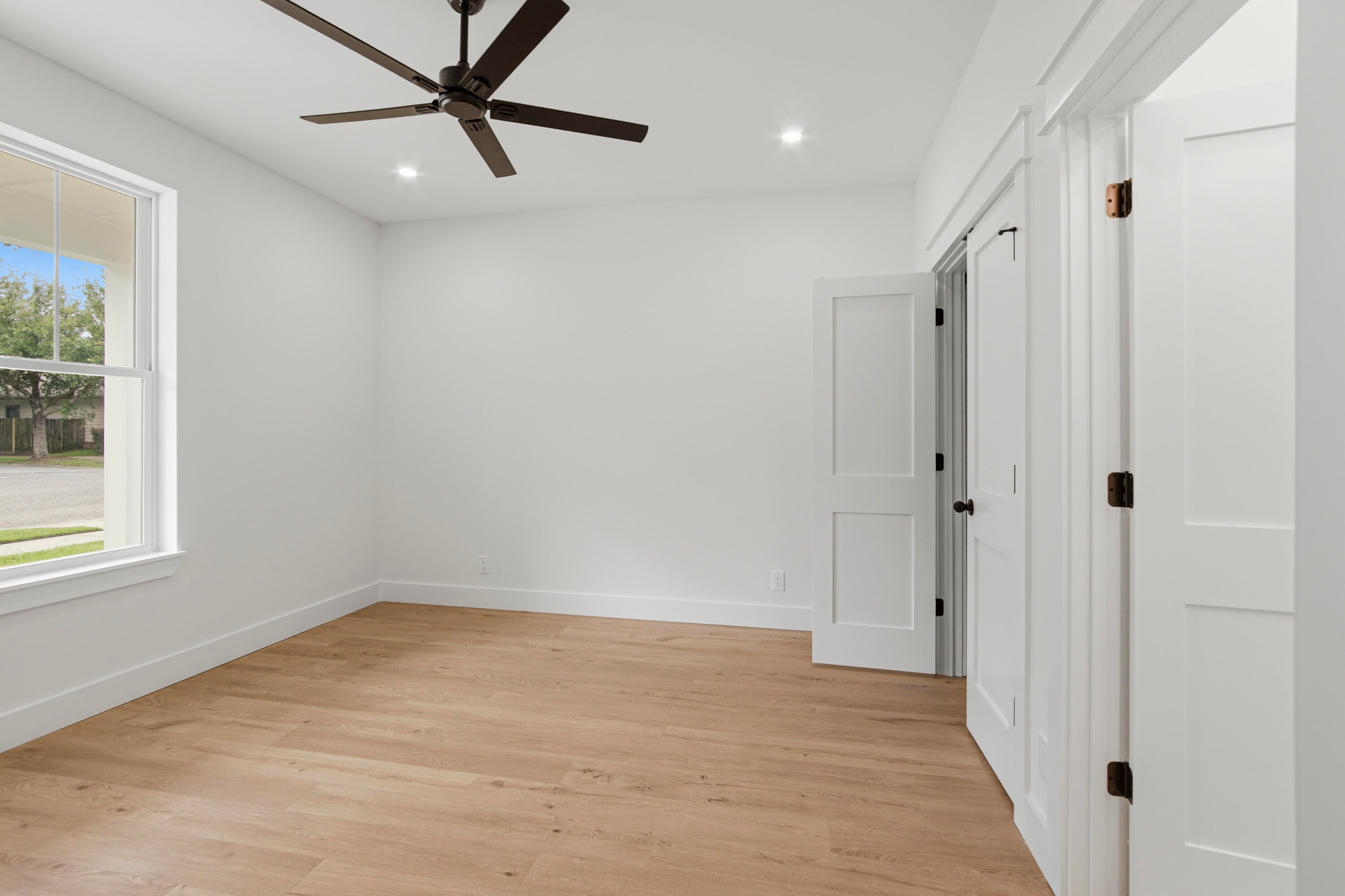 LAGRANGE LANDING - Residential
