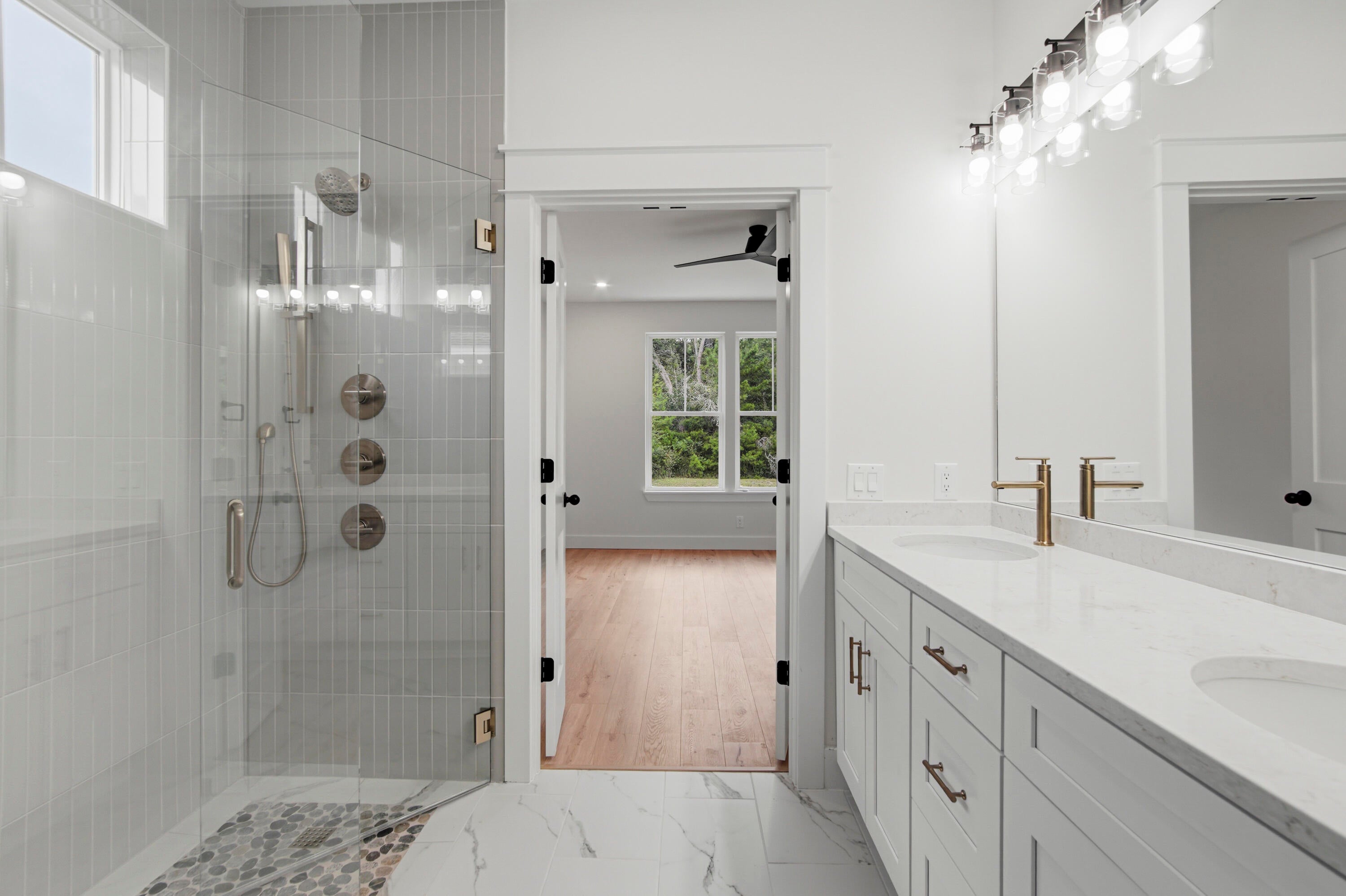 LAGRANGE LANDING - Residential