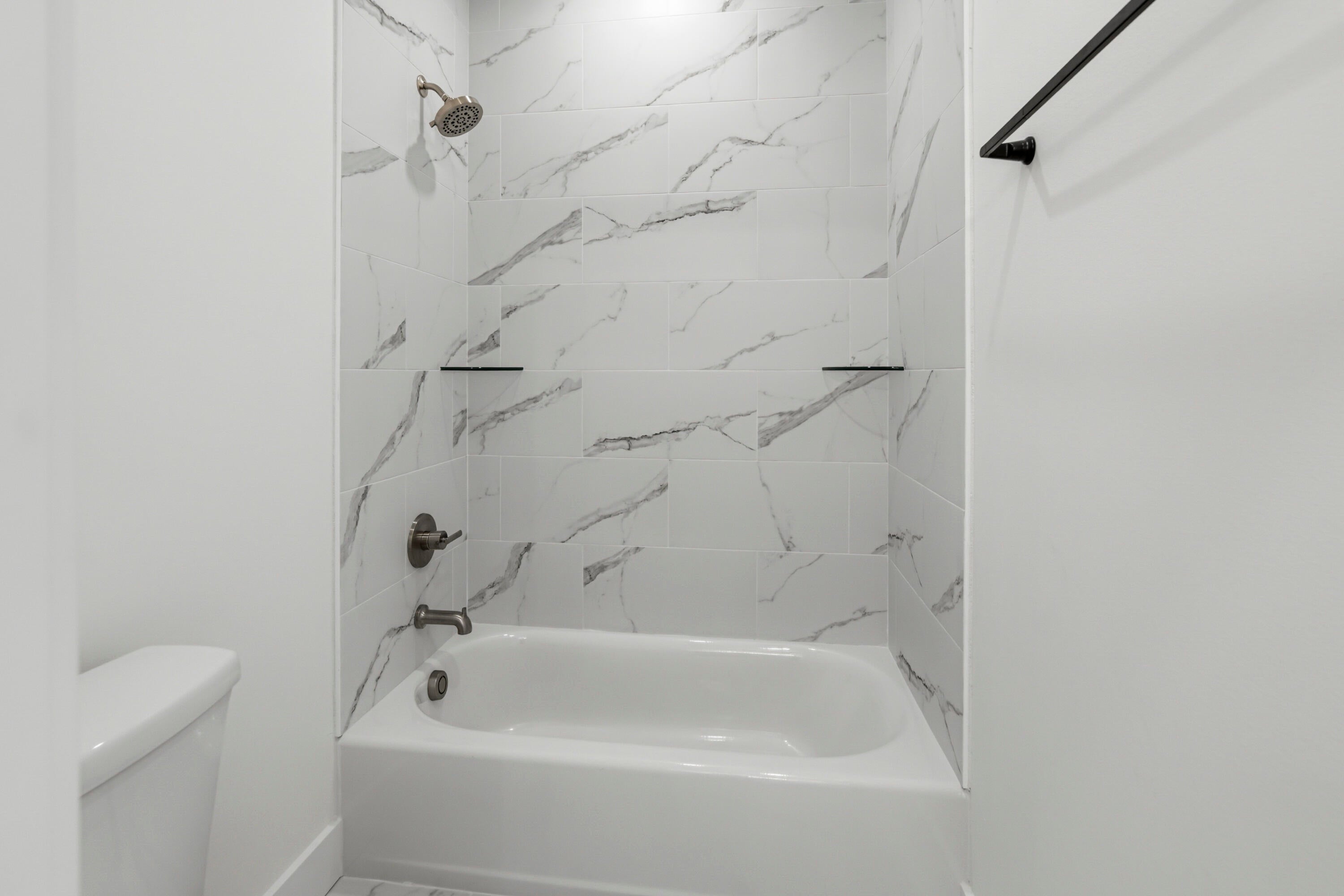 LAGRANGE LANDING - Residential