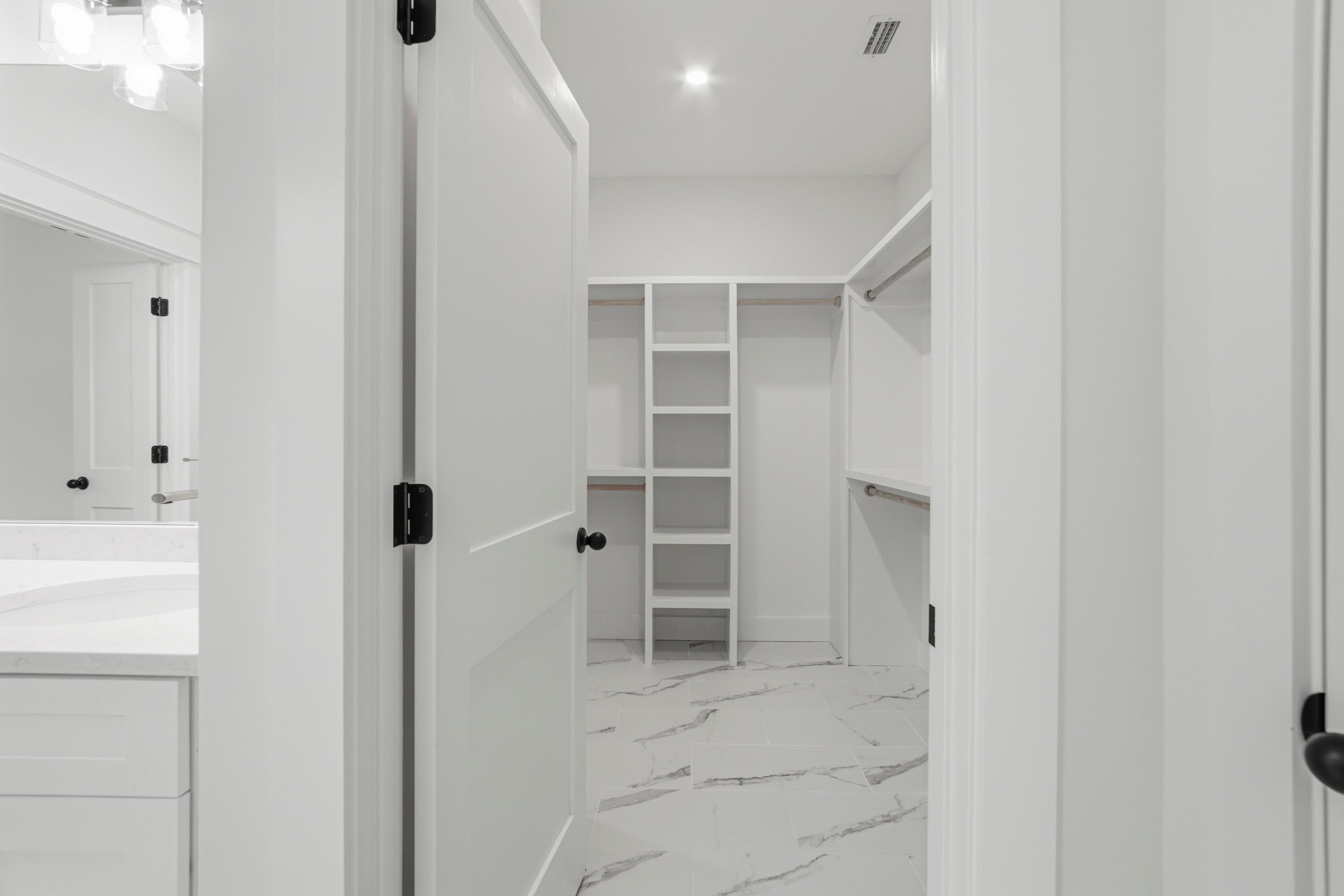 LAGRANGE LANDING - Residential