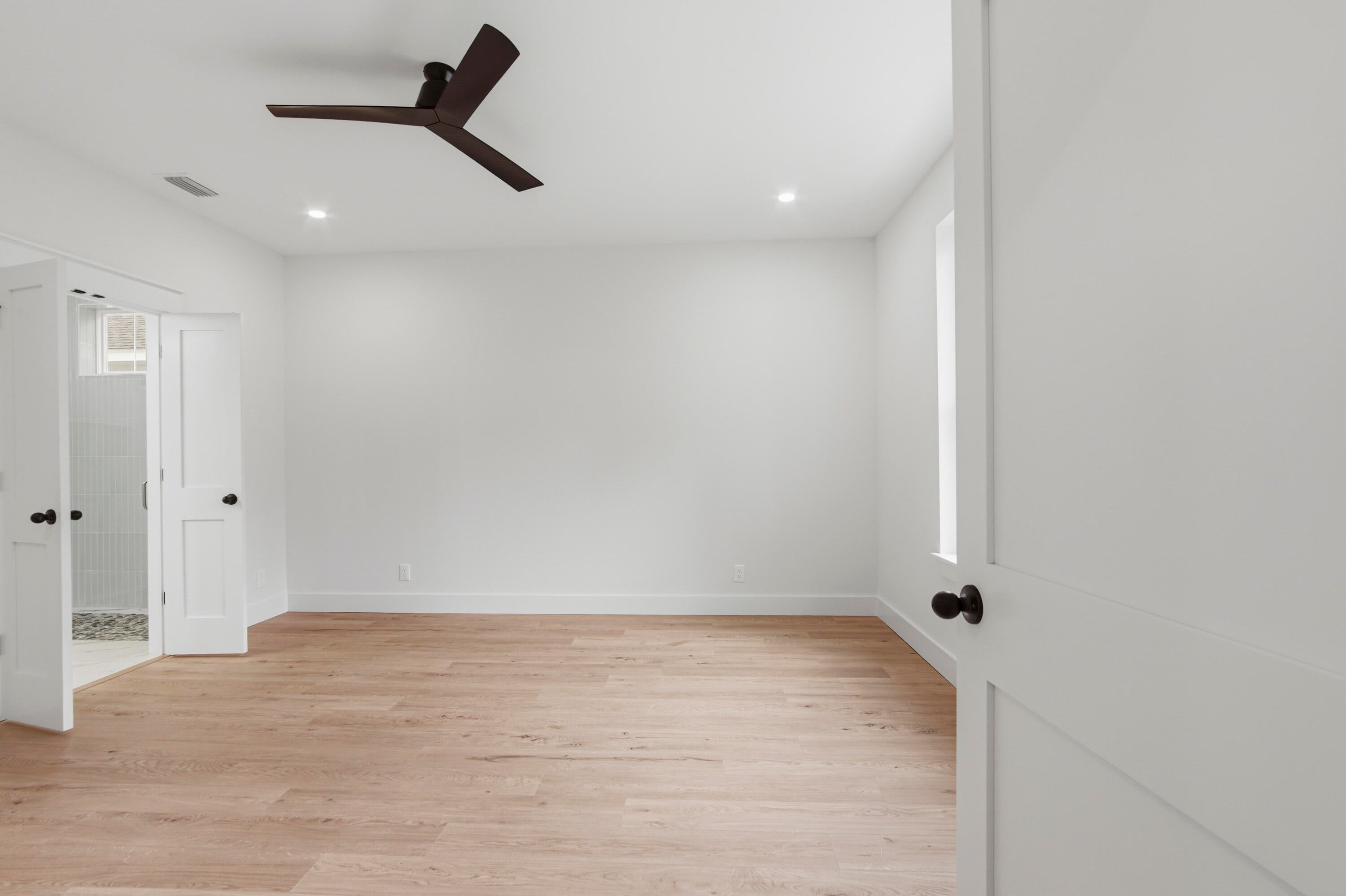LAGRANGE LANDING - Residential