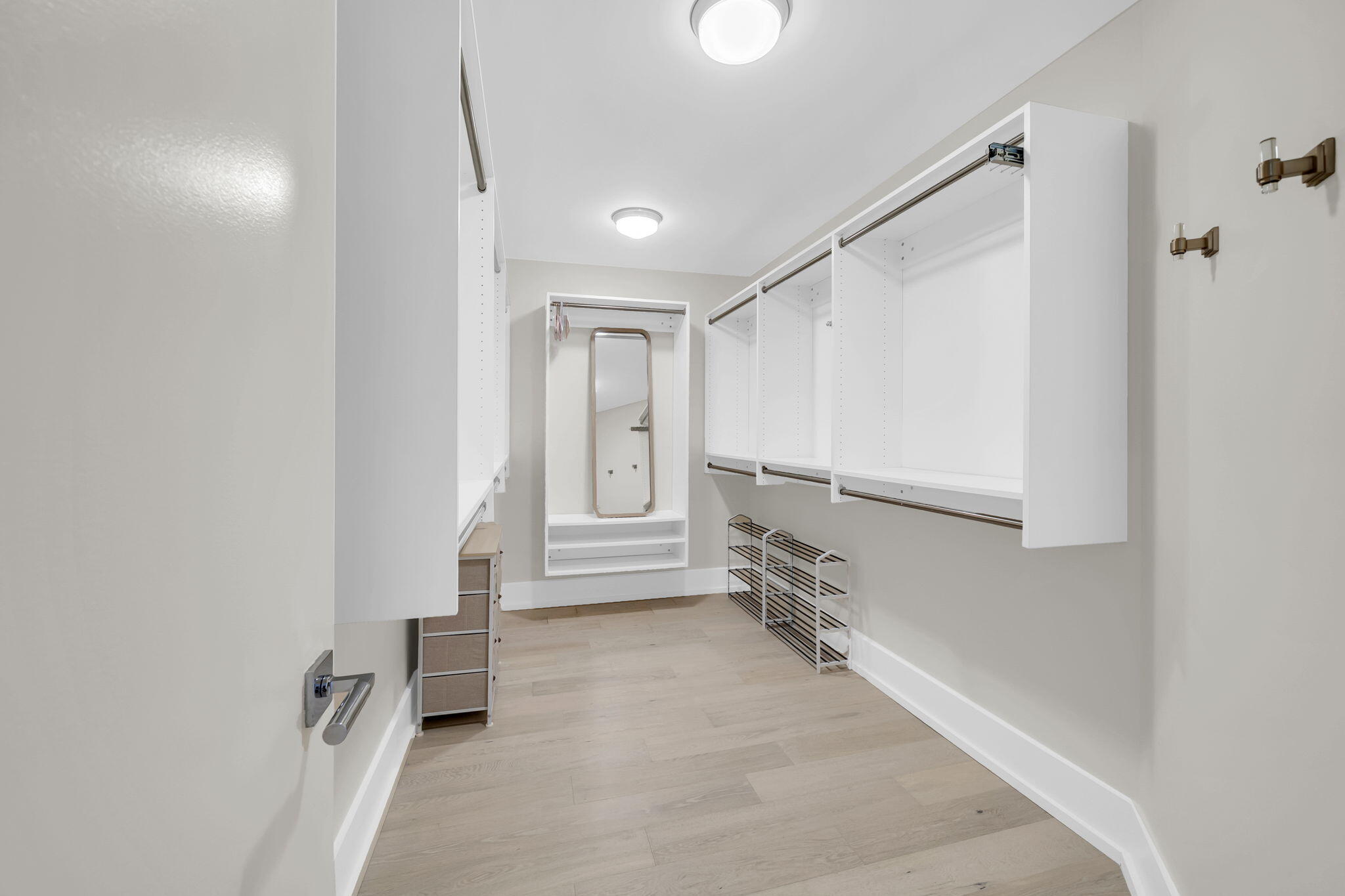 1900 NINETY EIGHT - Residential
