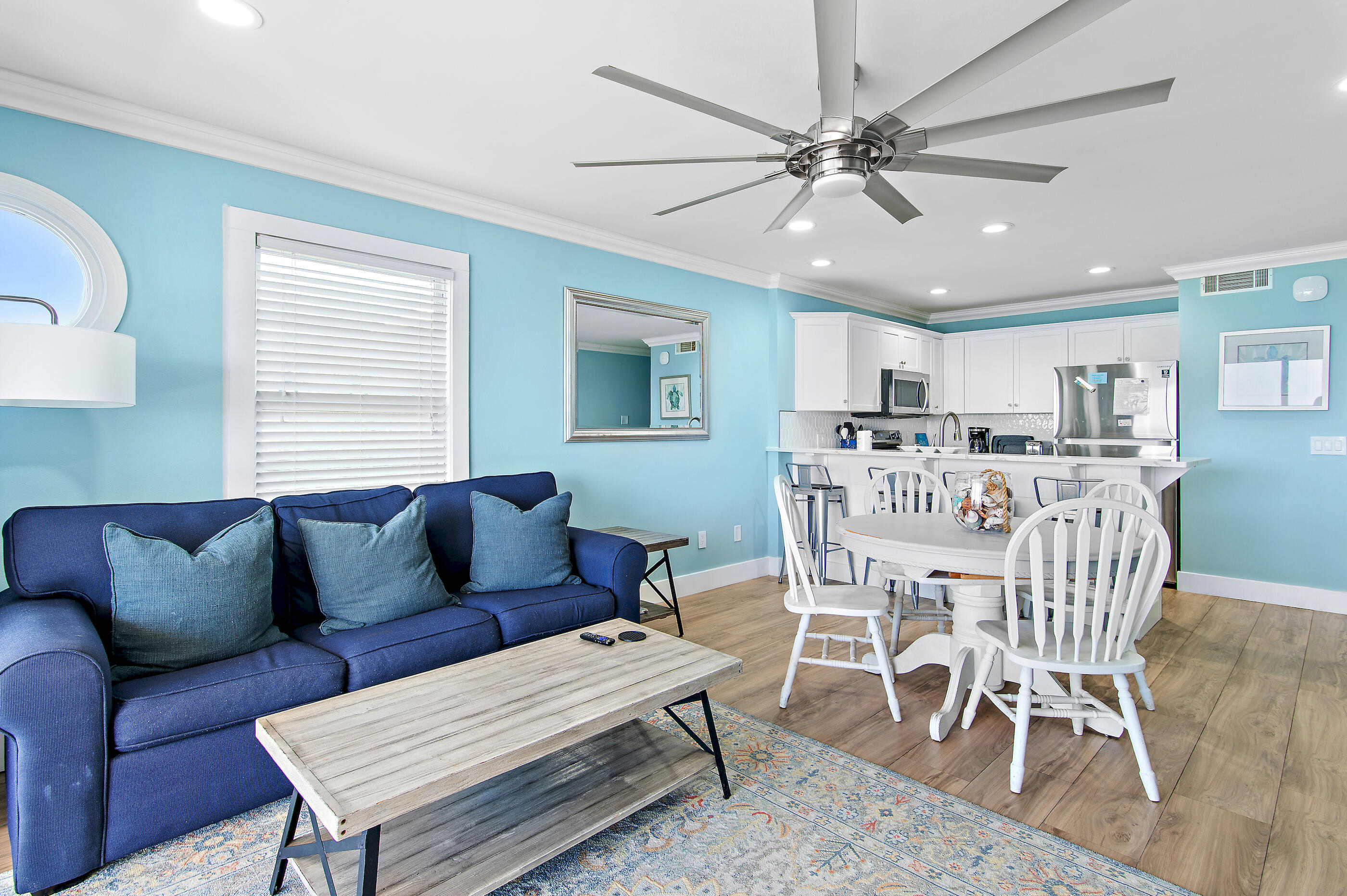 MISTRAL CONDO - Residential