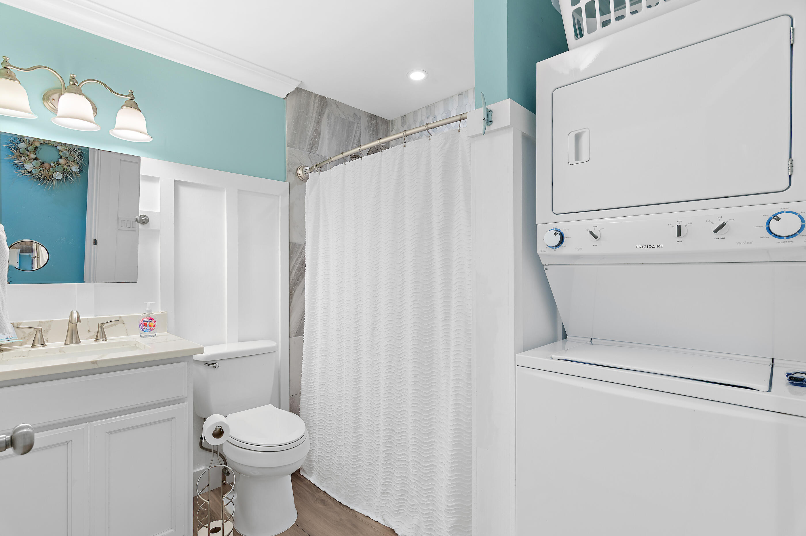 MISTRAL CONDO - Residential