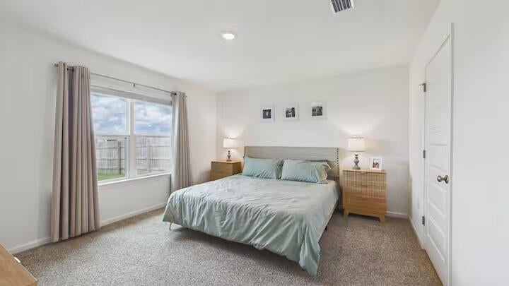 OWL'S HEAD - Residential Lease