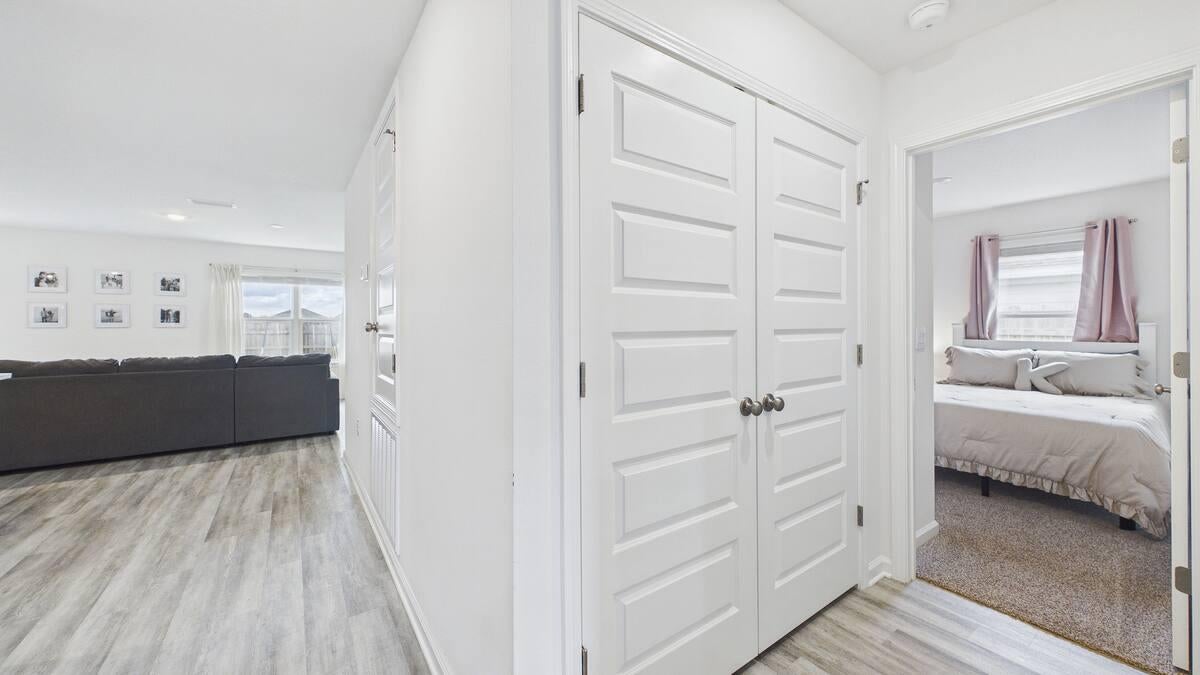OWL'S HEAD - Residential Lease