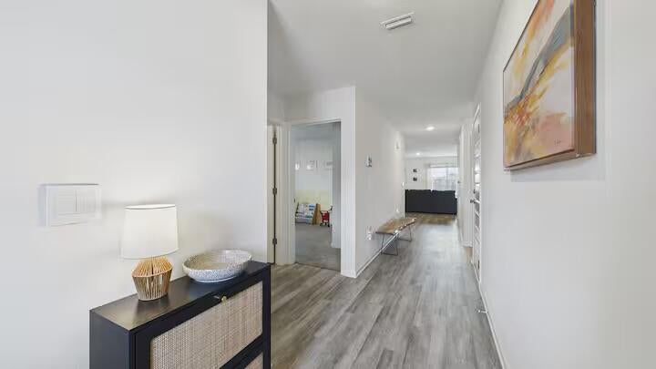OWL'S HEAD - Residential Lease