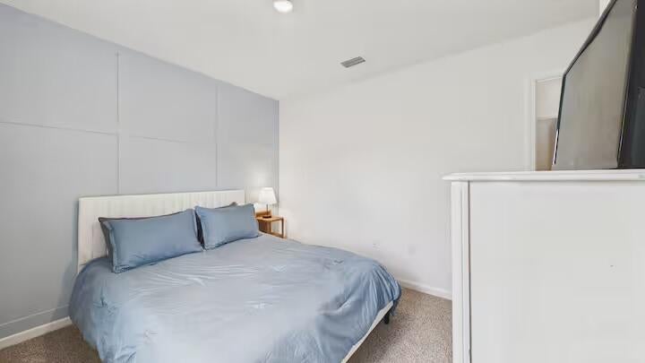 OWL'S HEAD - Residential Lease