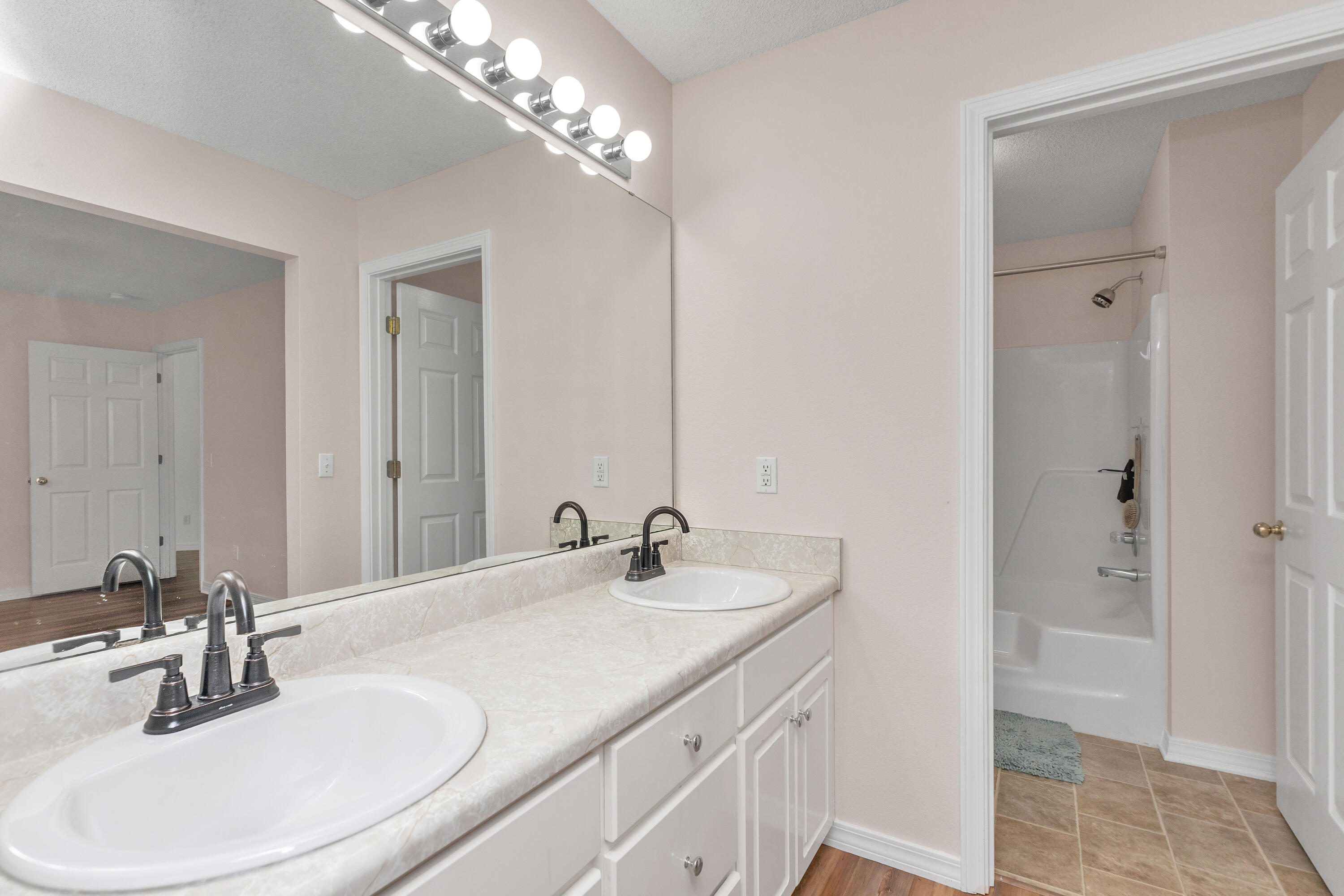 MARION MANOR - Residential