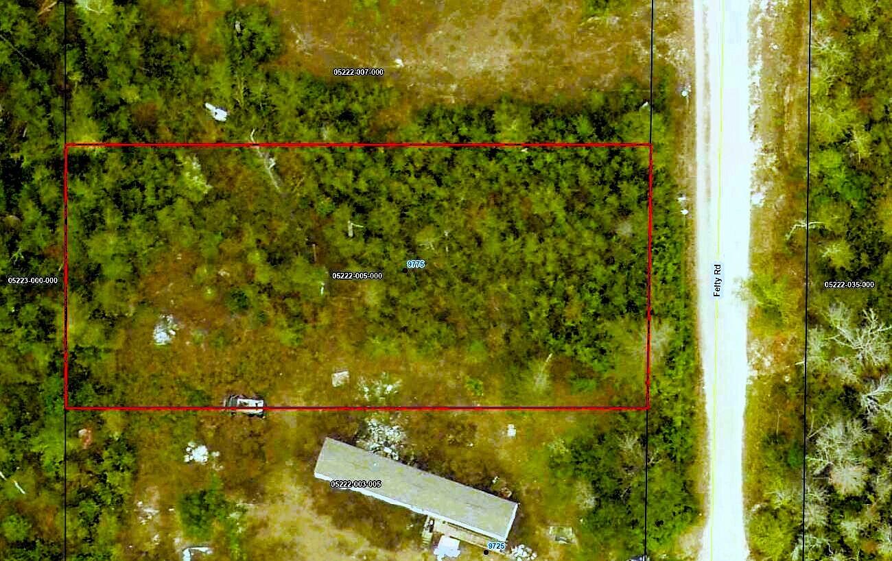 NO RECORDED SUBDIVISION - Land