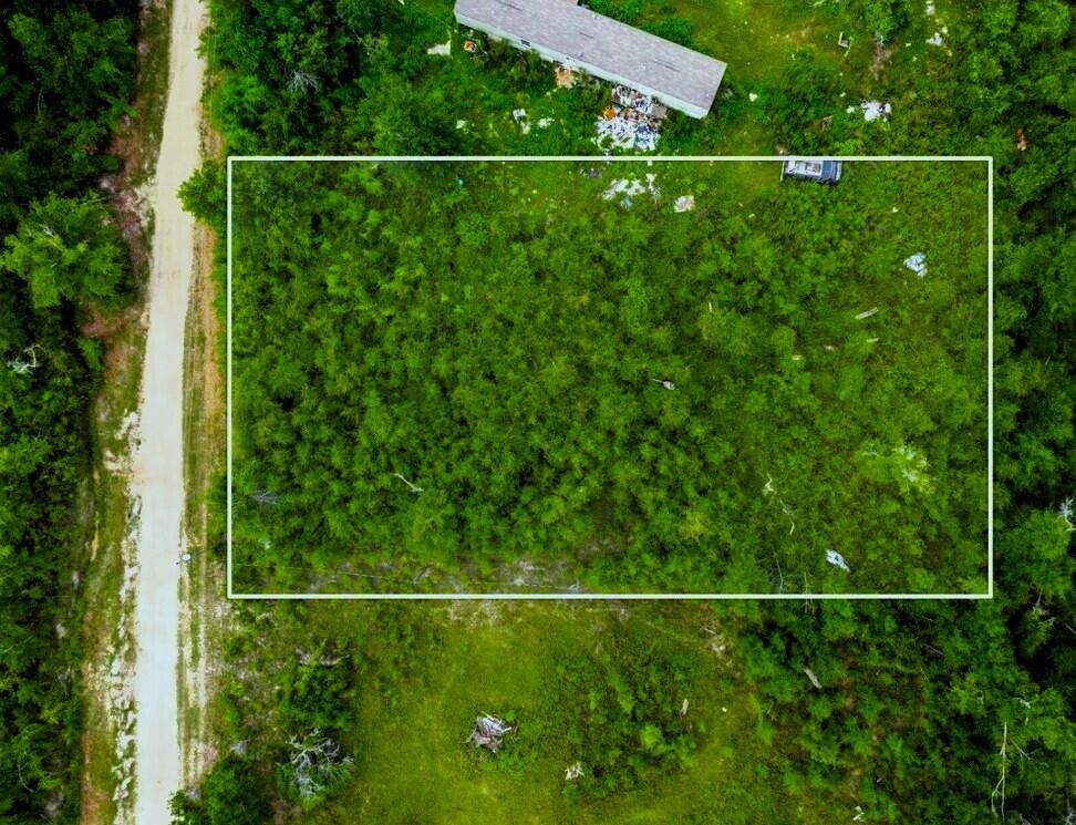 NO RECORDED SUBDIVISION - Land