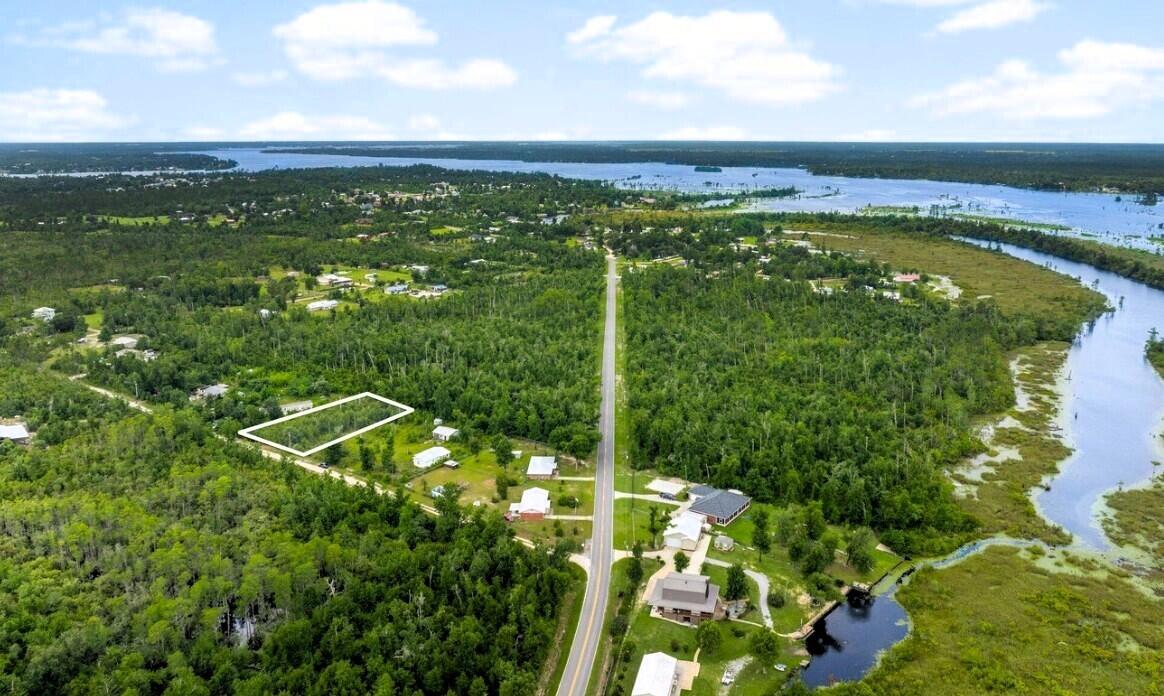 NO RECORDED SUBDIVISION - Land