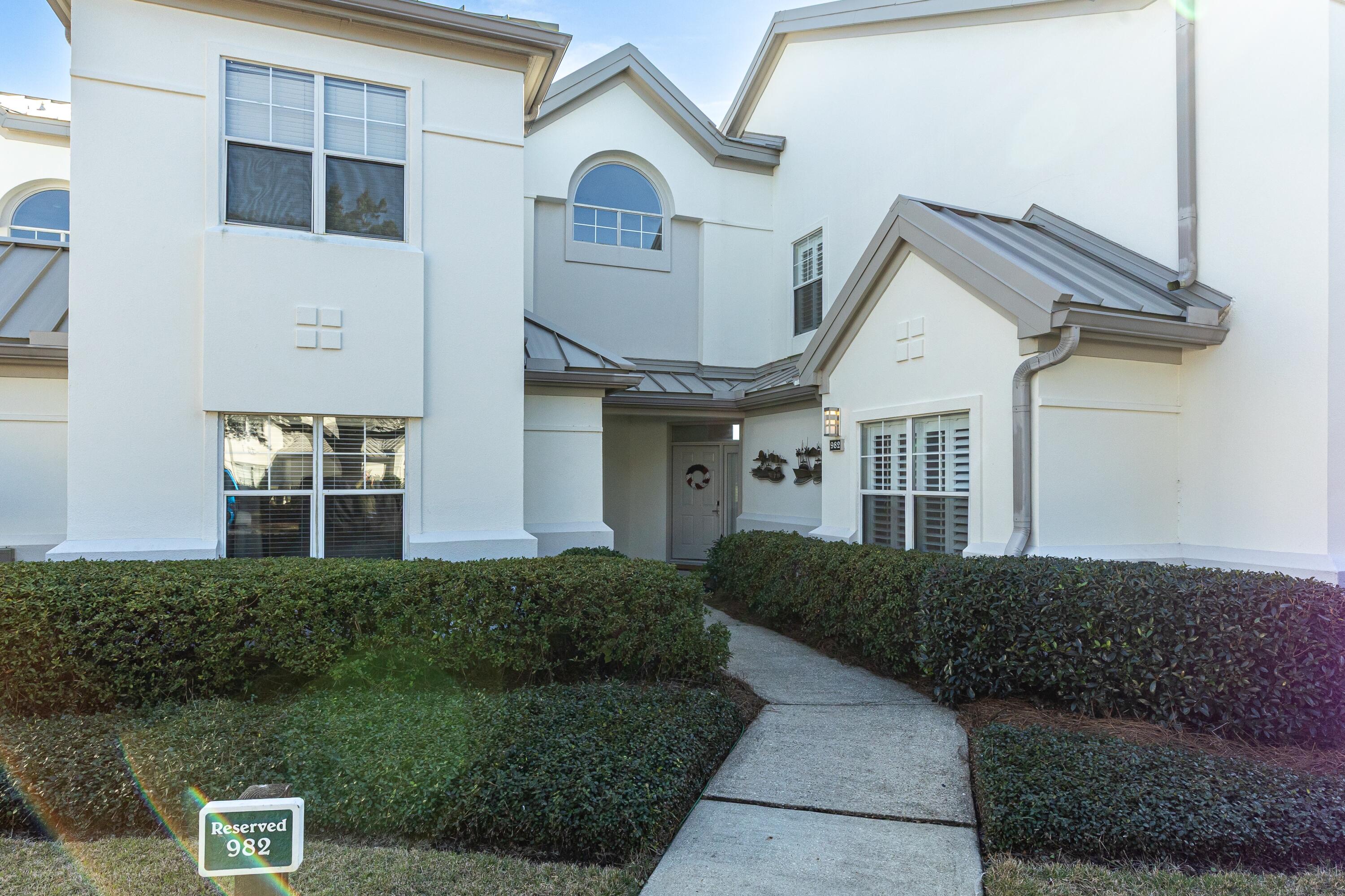 NORTHSHORE - Residential