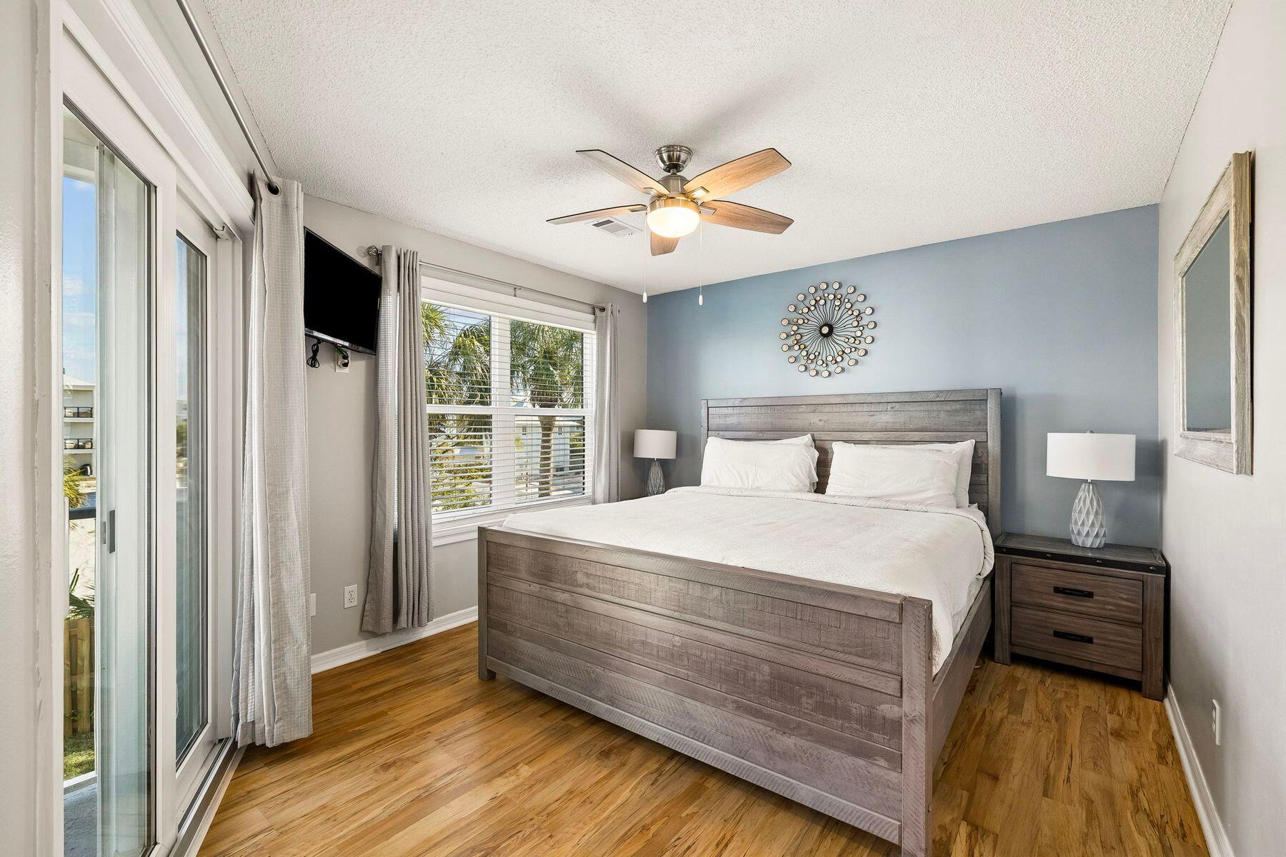BEACHSIDE VILLAS CONDO - Residential