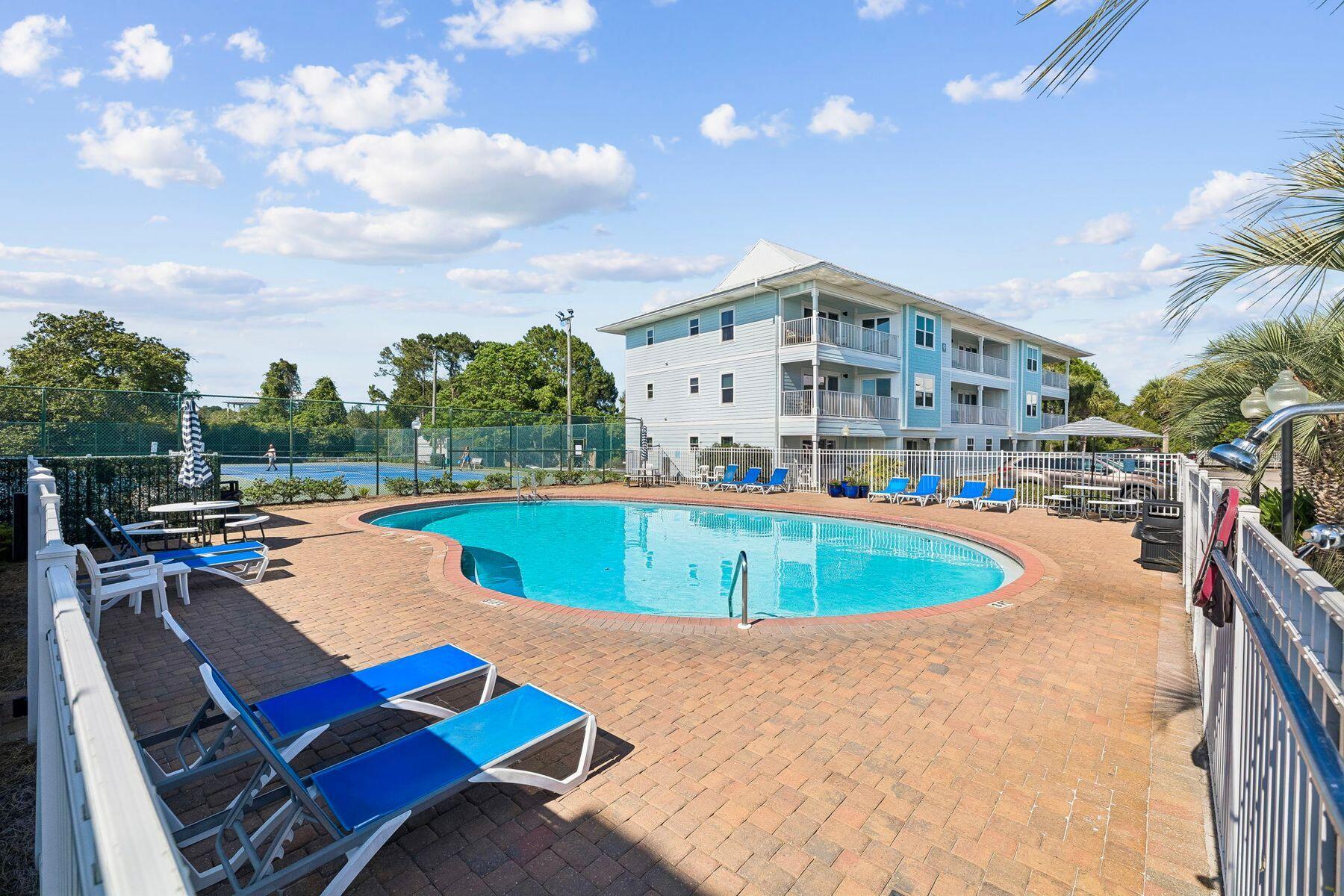 BEACHSIDE VILLAS CONDO - Residential