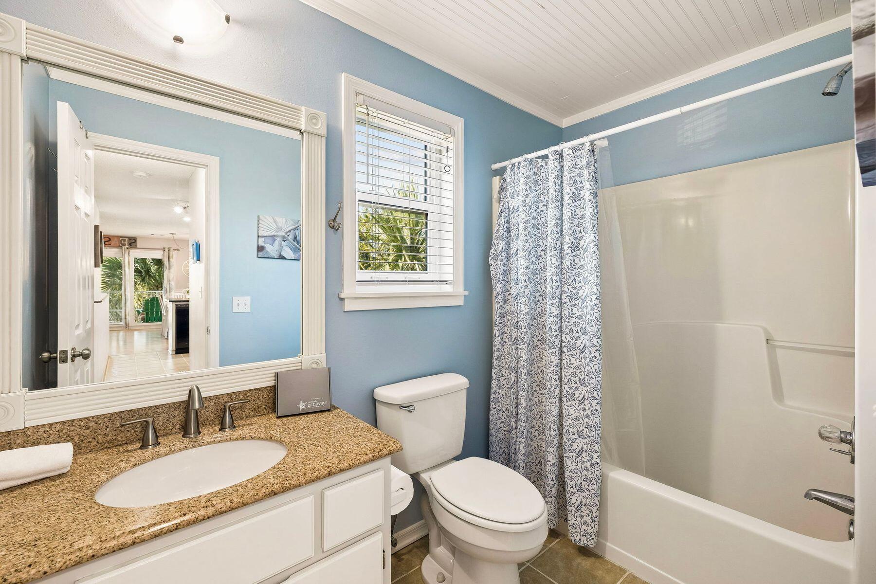 BEACHSIDE VILLAS CONDO - Residential