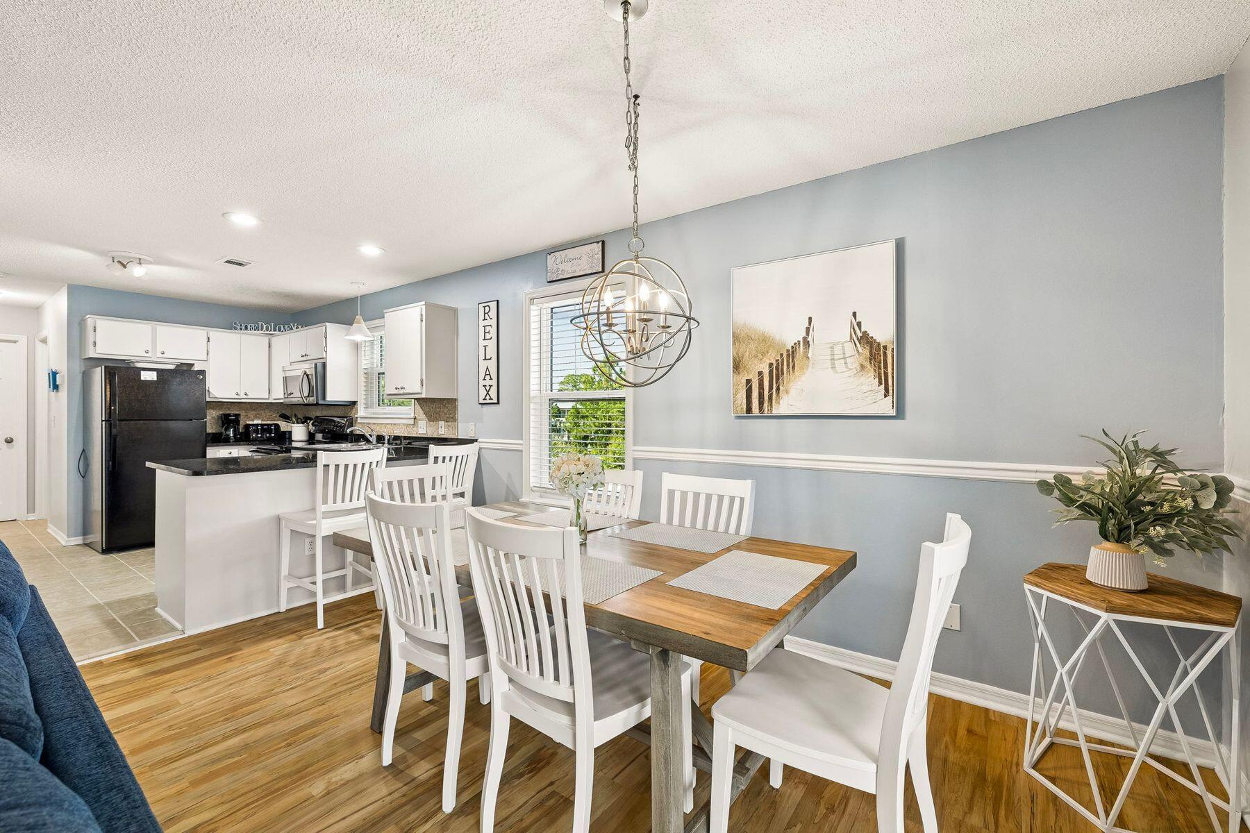 BEACHSIDE VILLAS CONDO - Residential