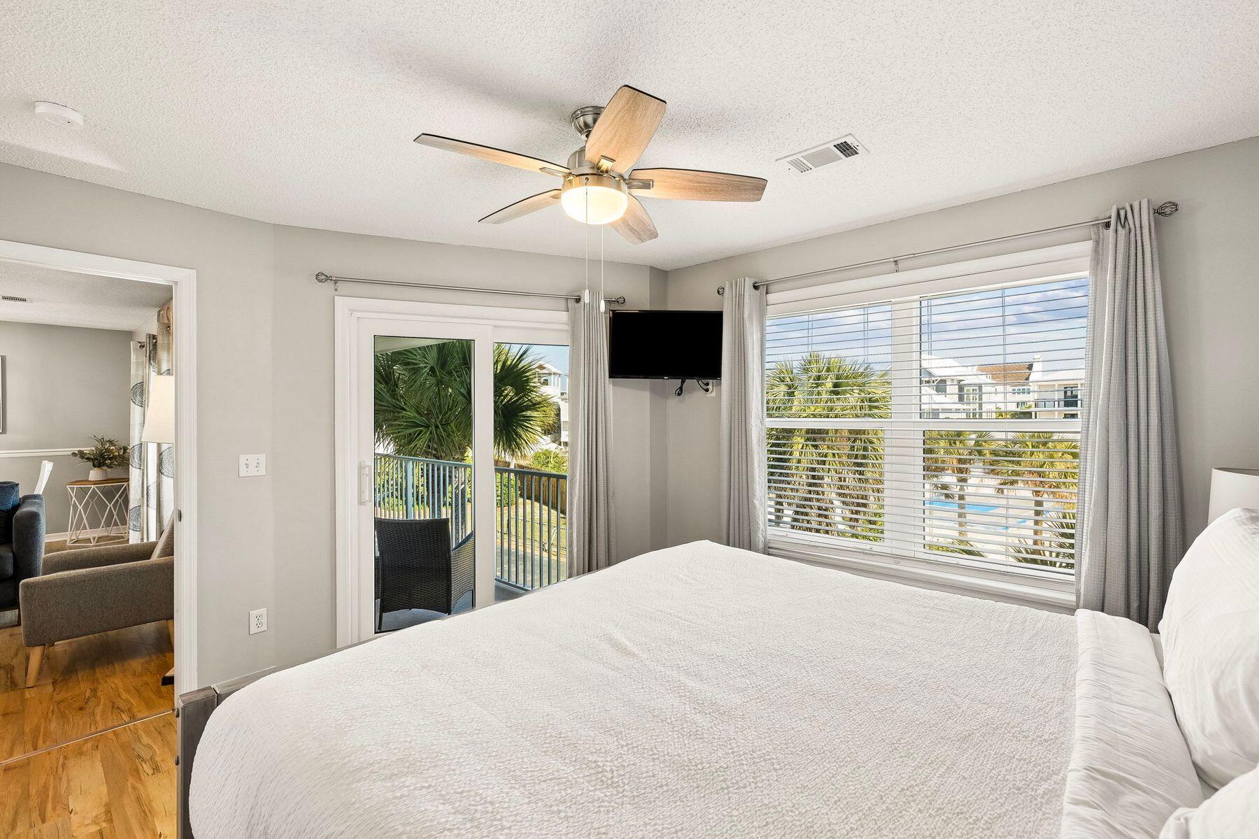 BEACHSIDE VILLAS CONDO - Residential