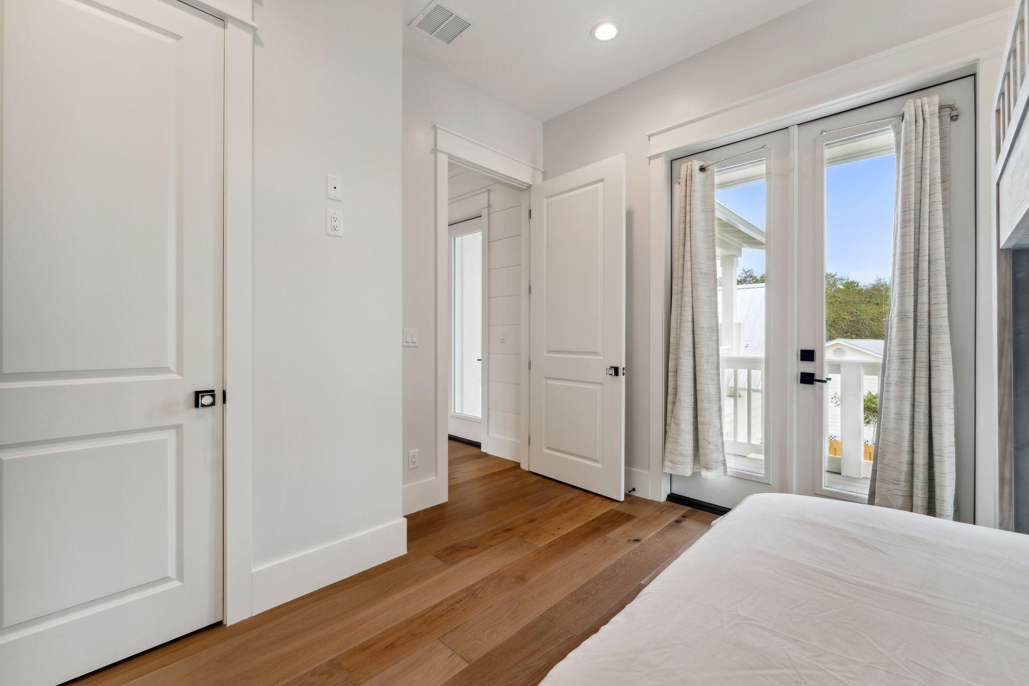 DALTON UNREC - Residential