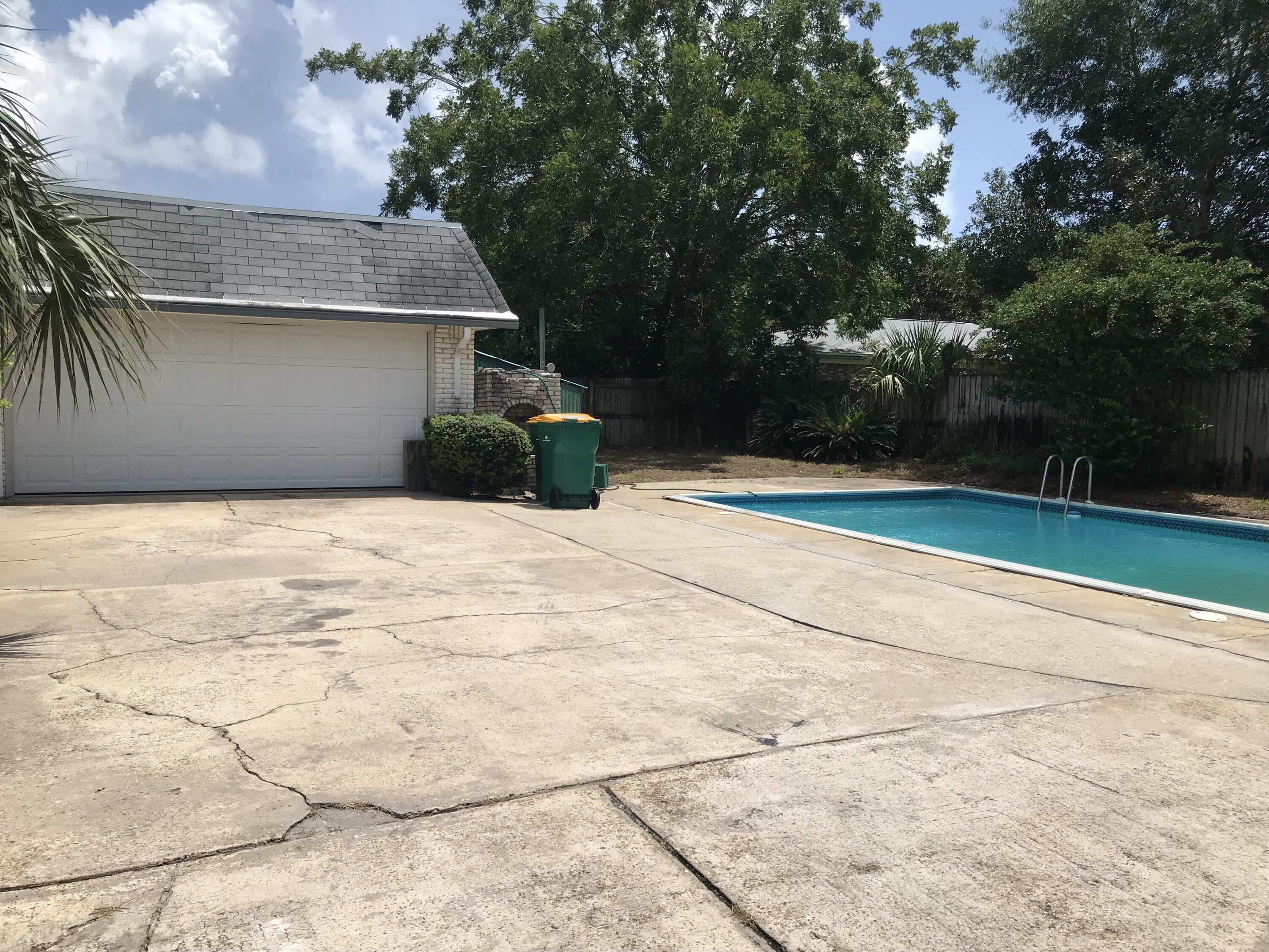 SEA HILLS - Residential Lease