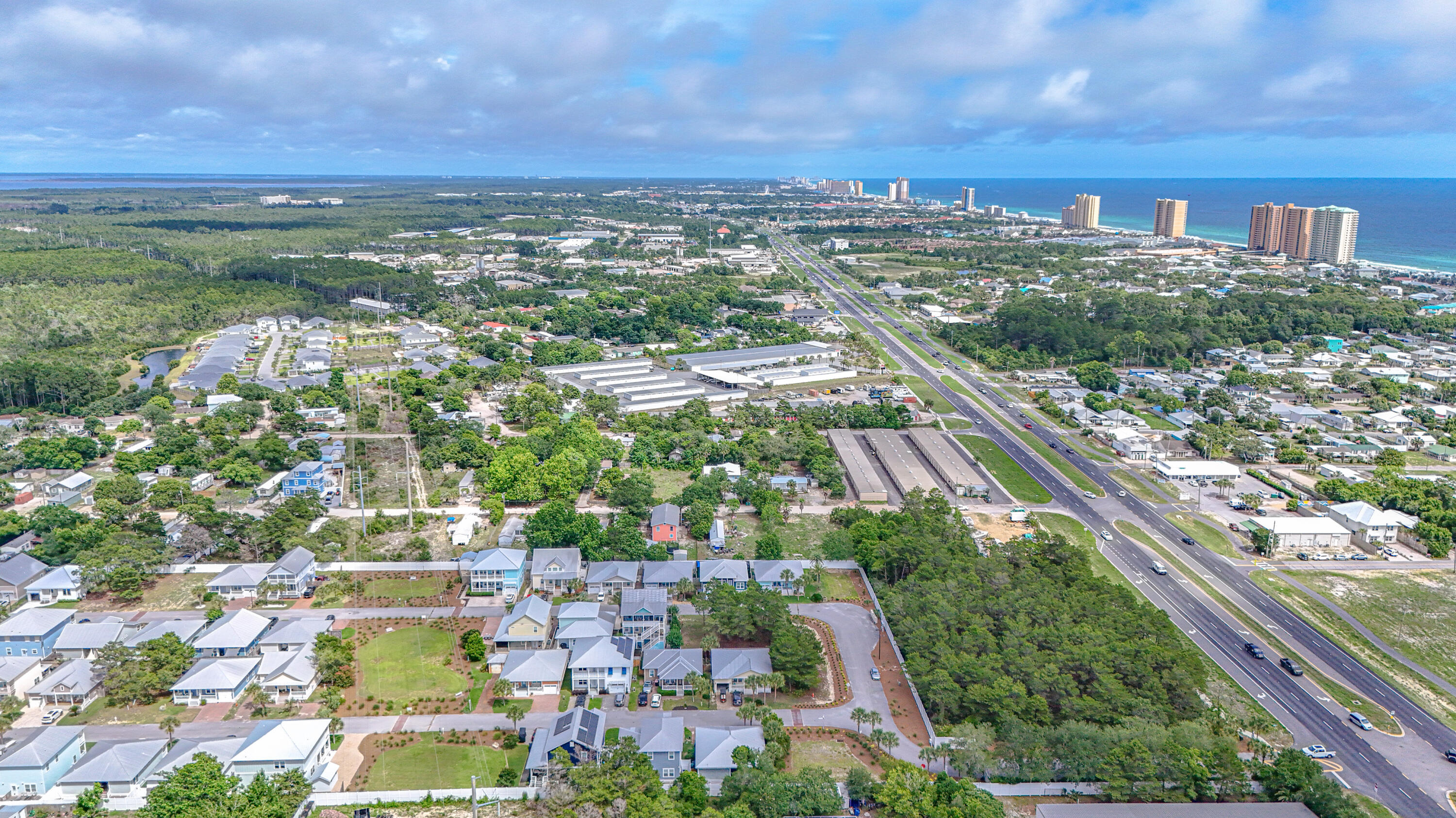 PARADISE GROVE - Residential