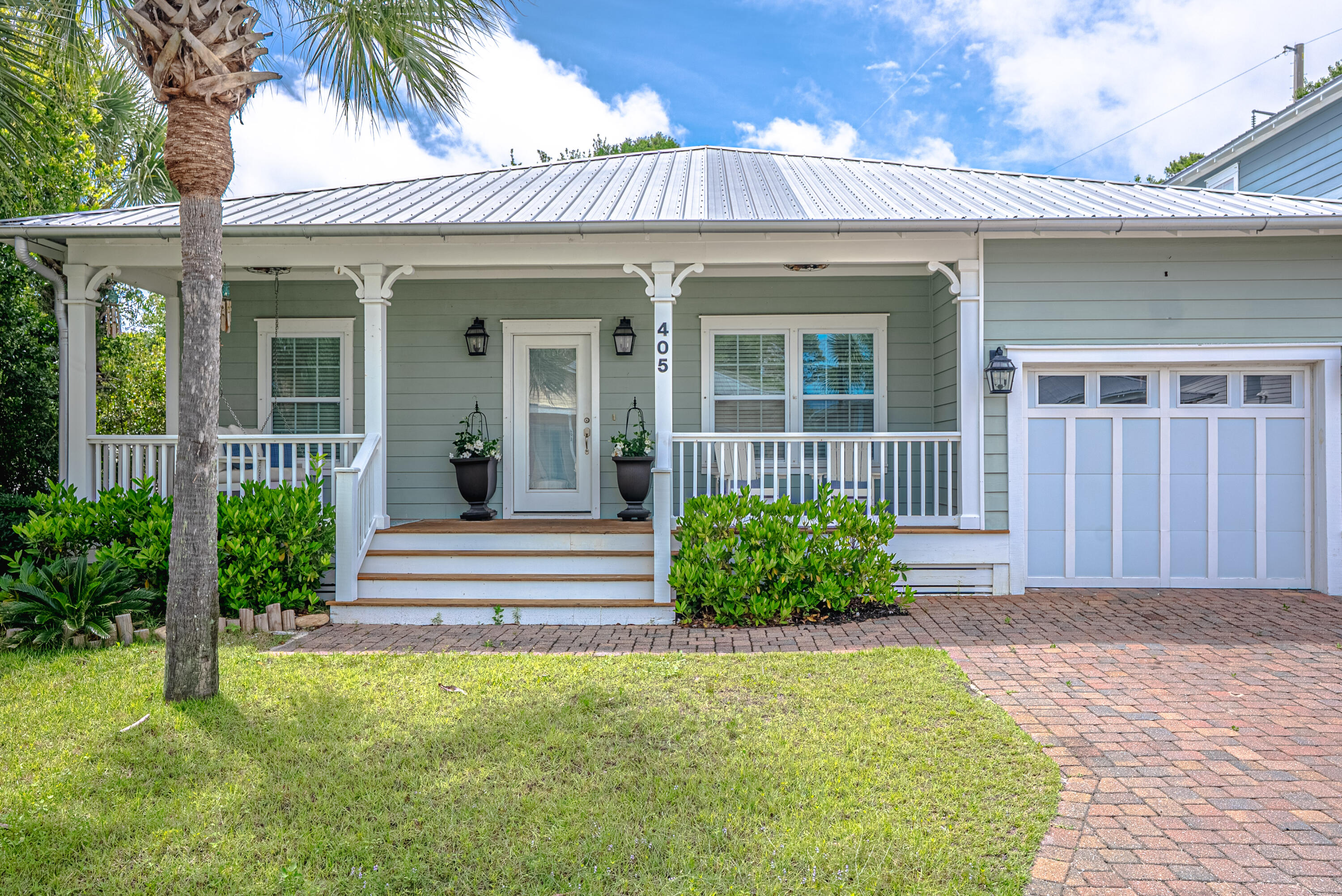PARADISE GROVE - Residential