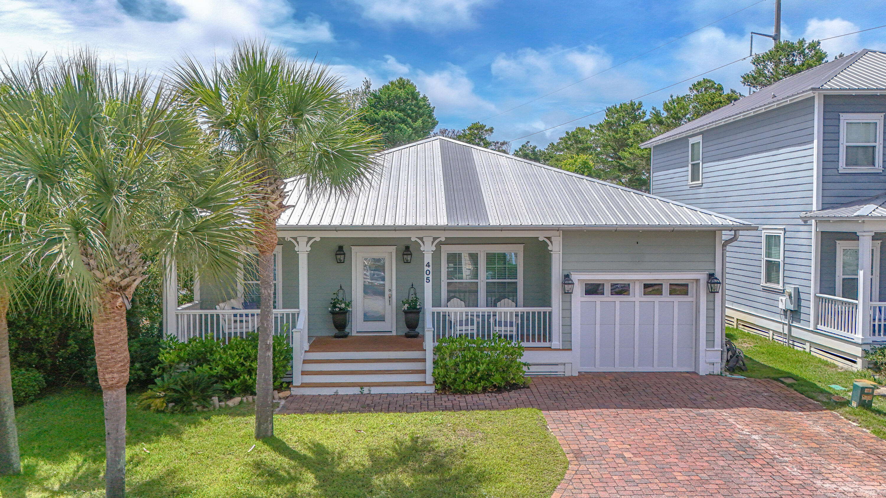PARADISE GROVE - Residential