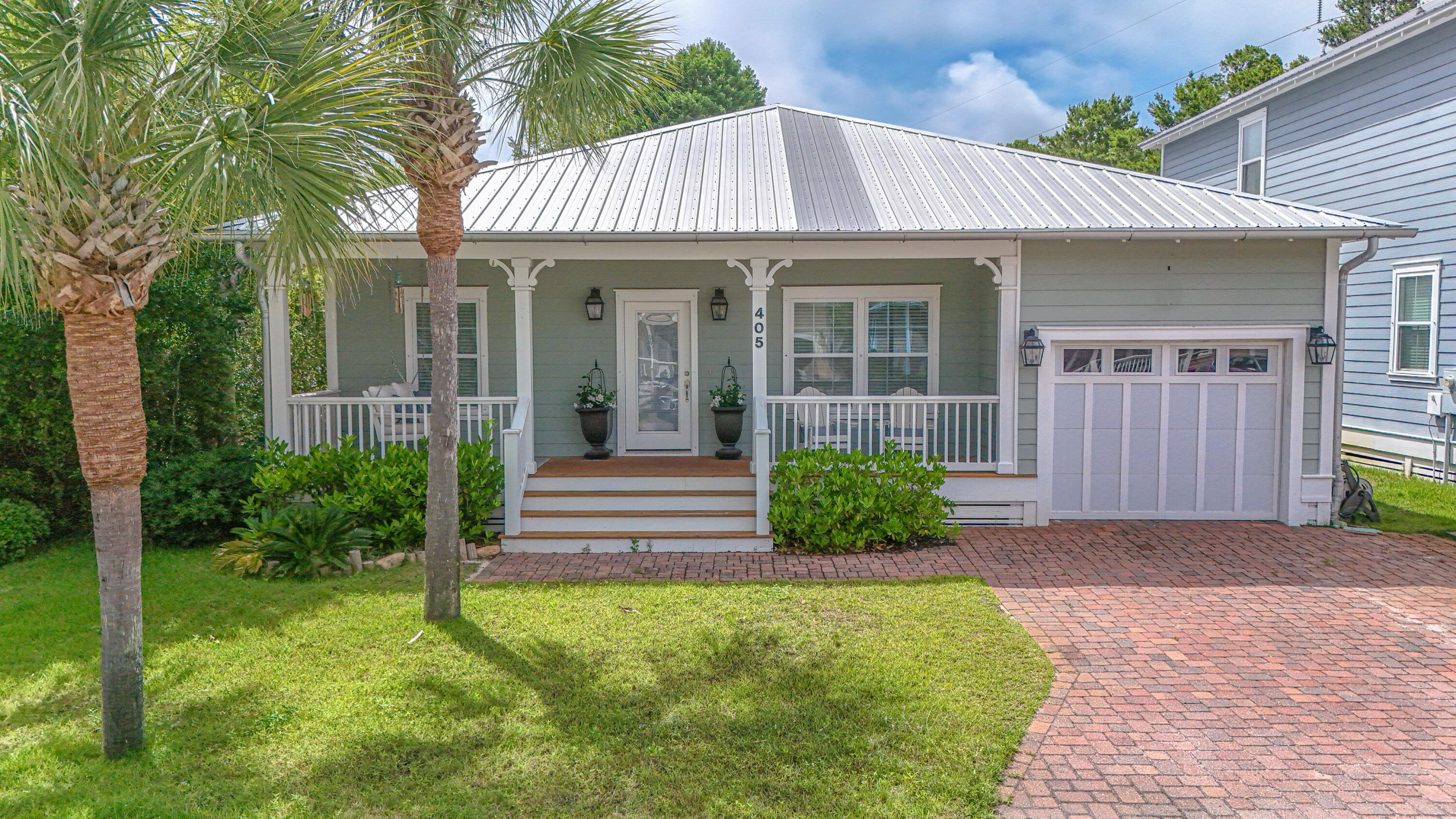 PARADISE GROVE - Residential