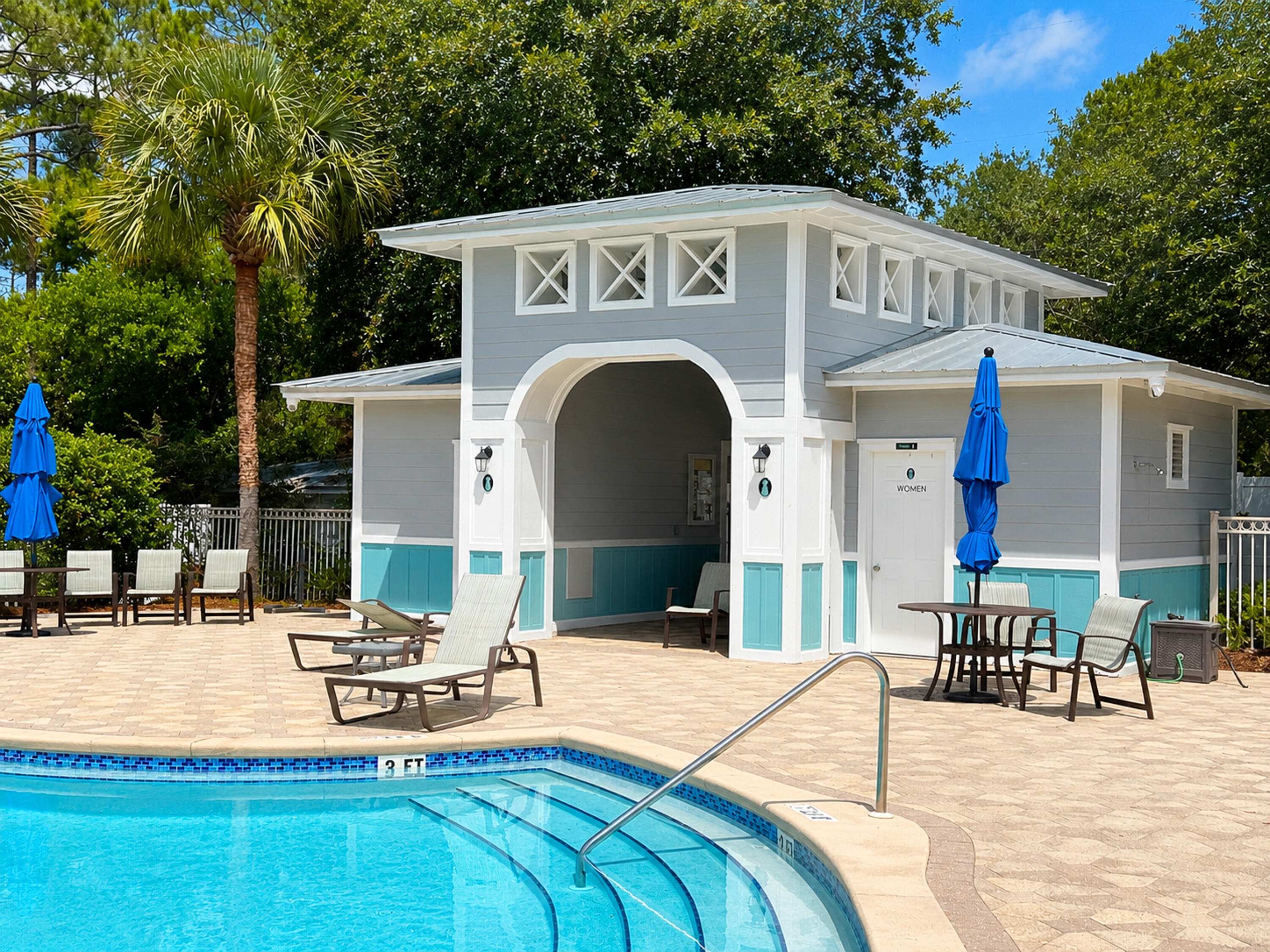 PARADISE GROVE - Residential