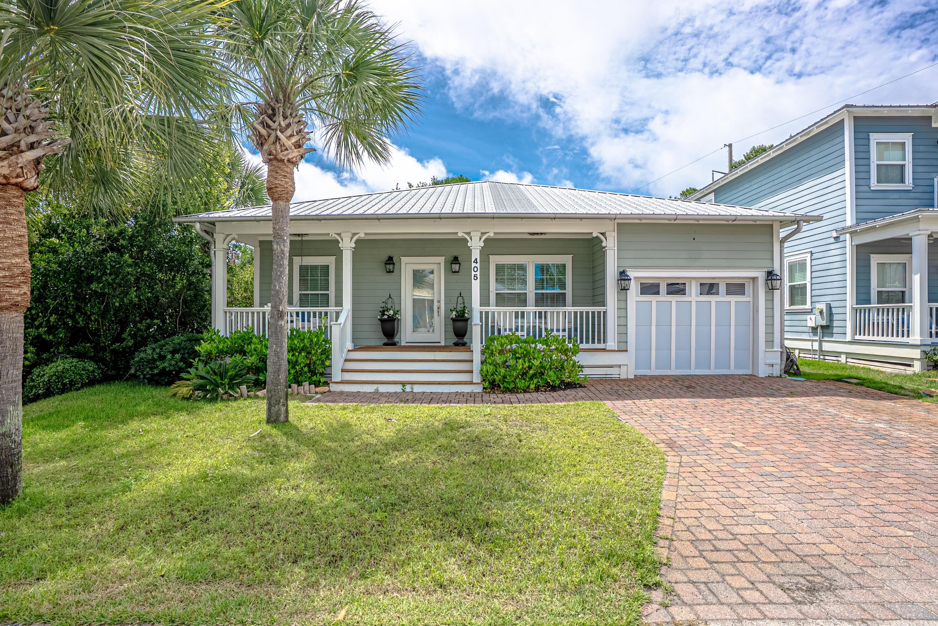 PARADISE GROVE - Residential