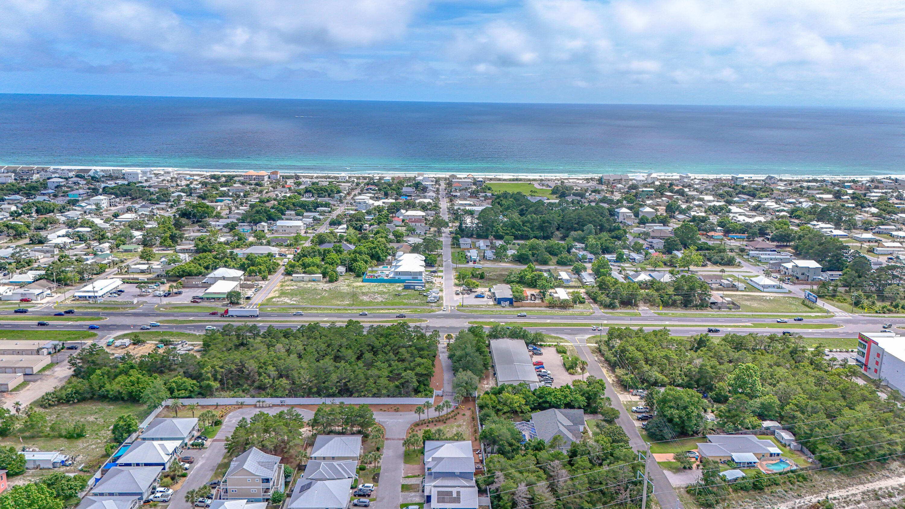 PARADISE GROVE - Residential