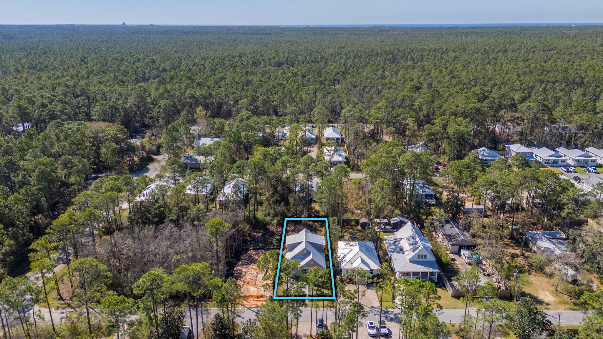 MAGNOLIA BEACH - Residential
