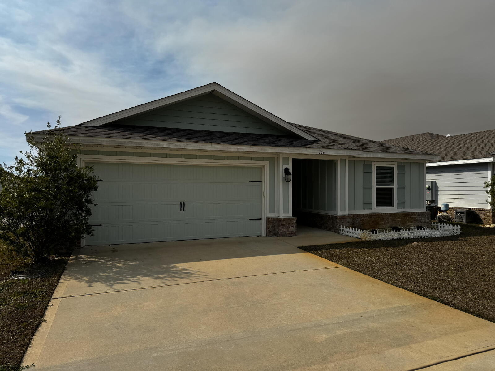 RIVERWALK - Residential Lease