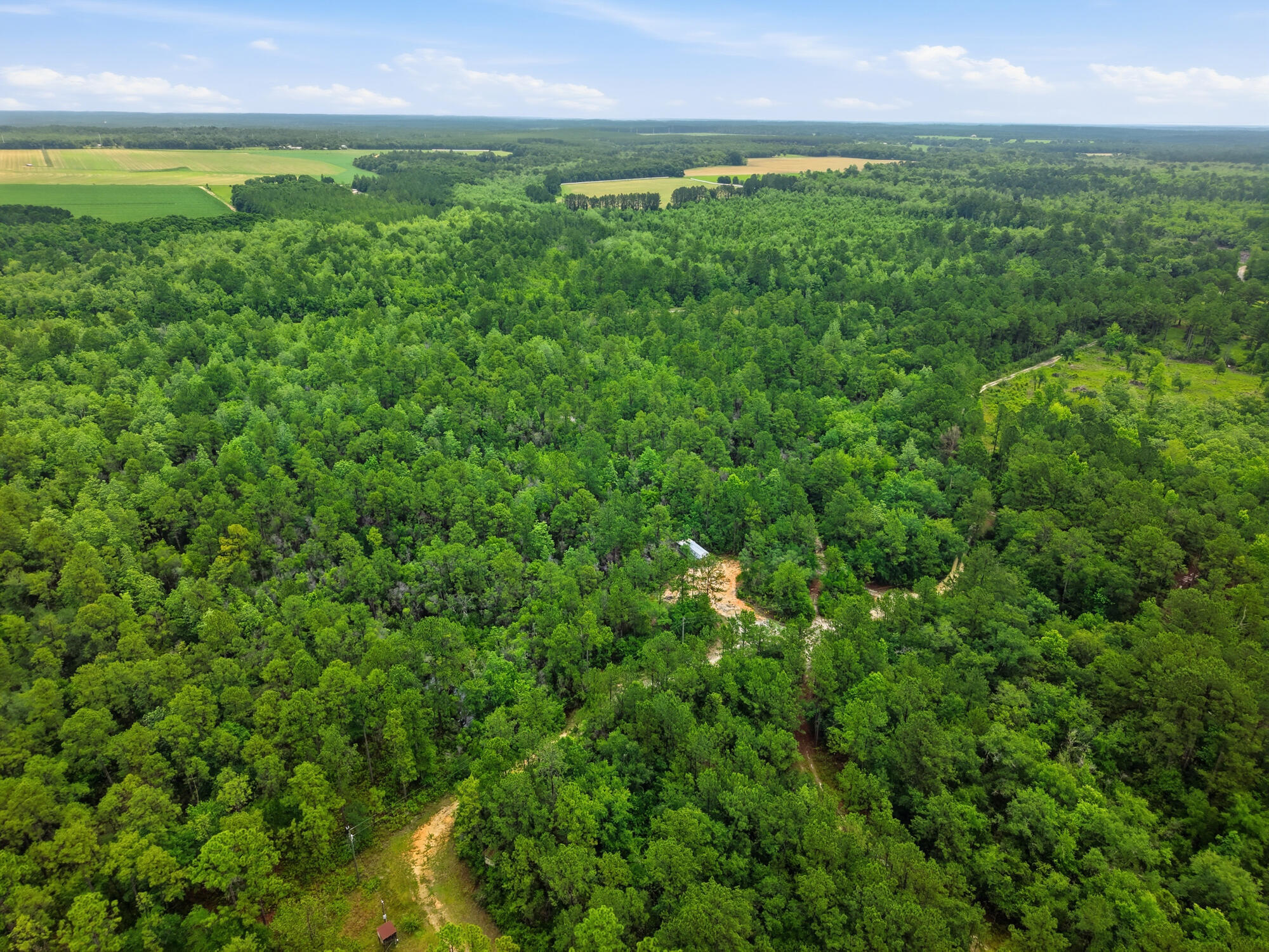 NO RECORDED SUBDIVISION - Land