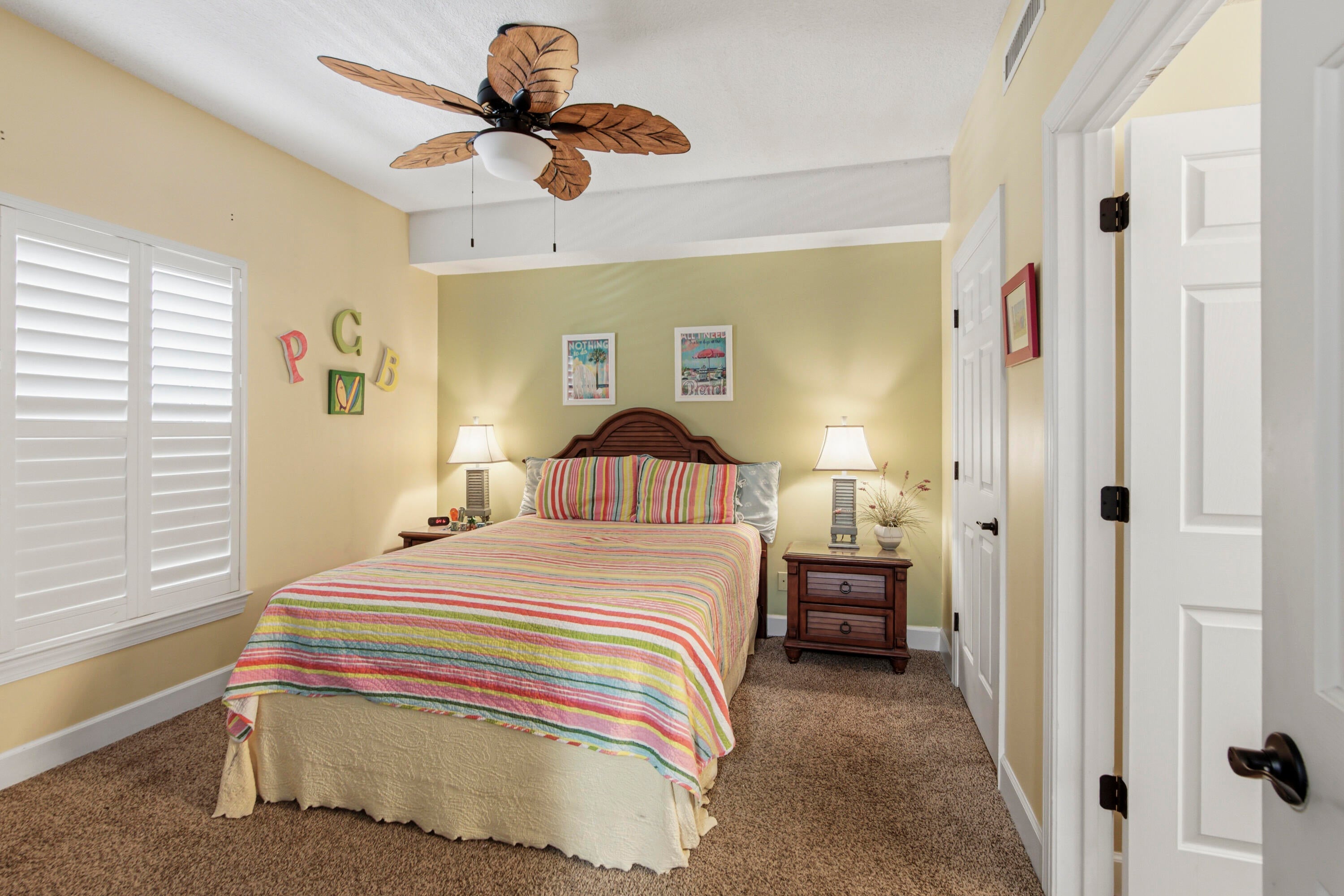 Twin Palms Resort - Residential