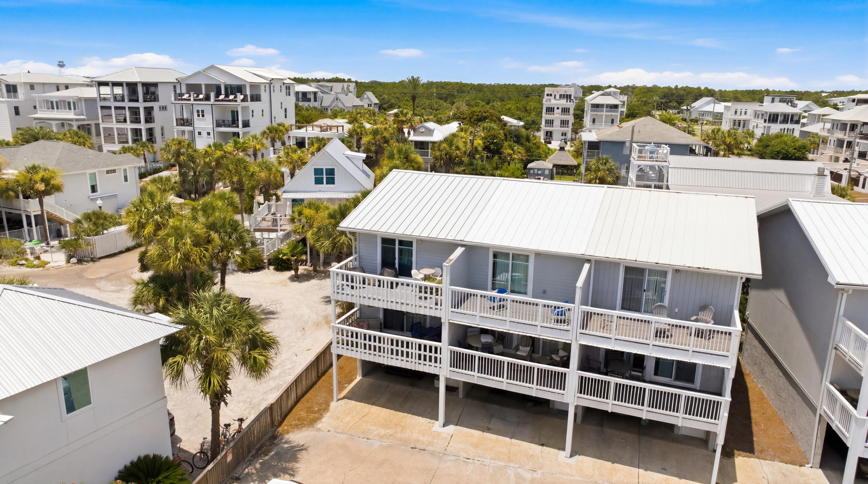 SHORELINE T/H - Residential