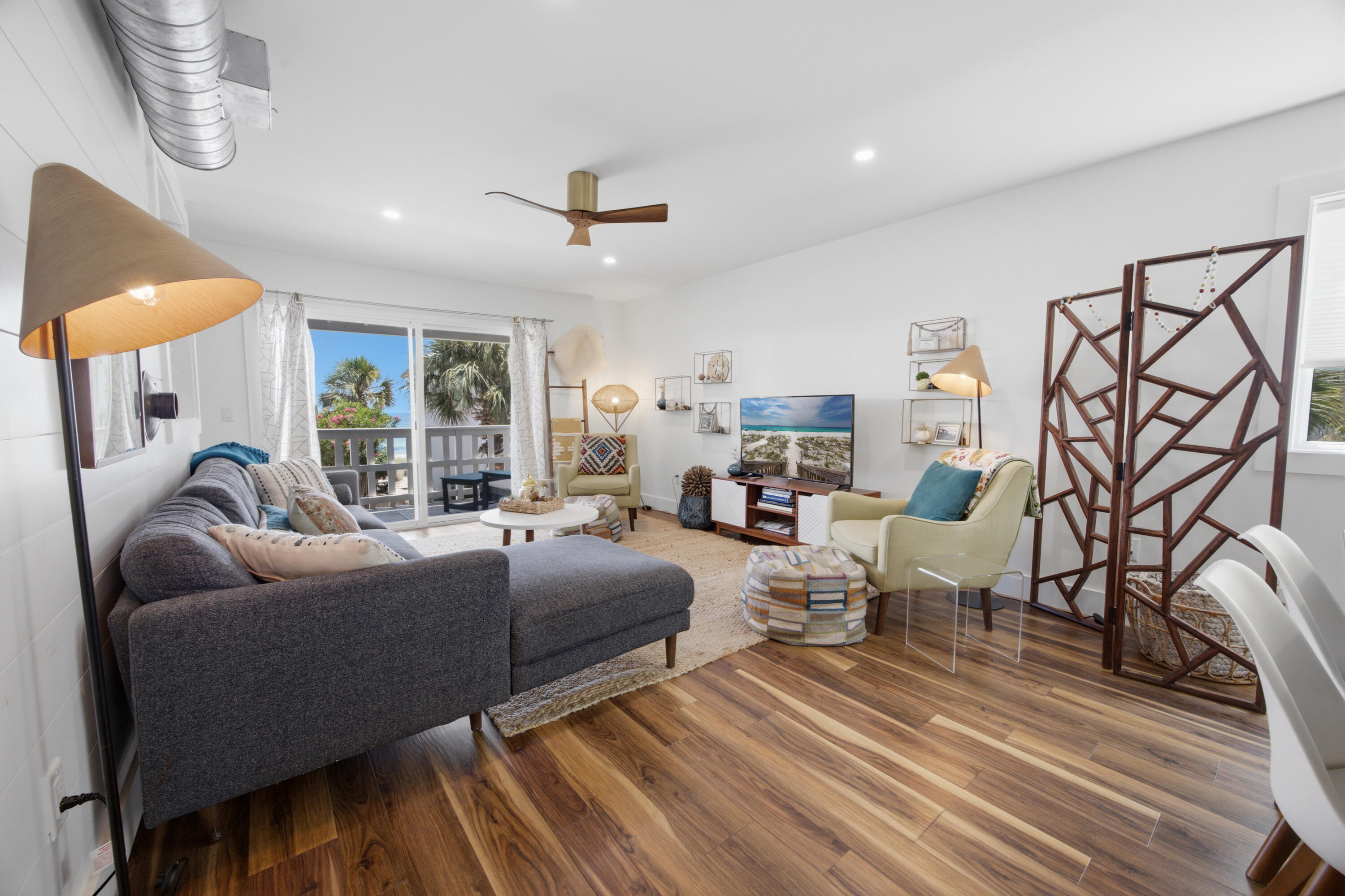 SHORELINE T/H - Residential