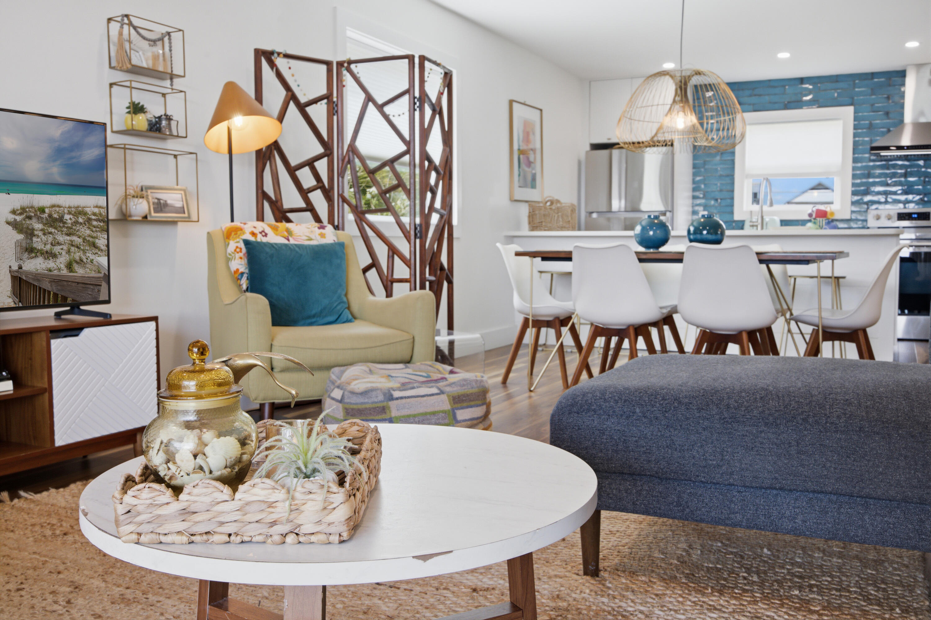 SHORELINE T/H - Residential