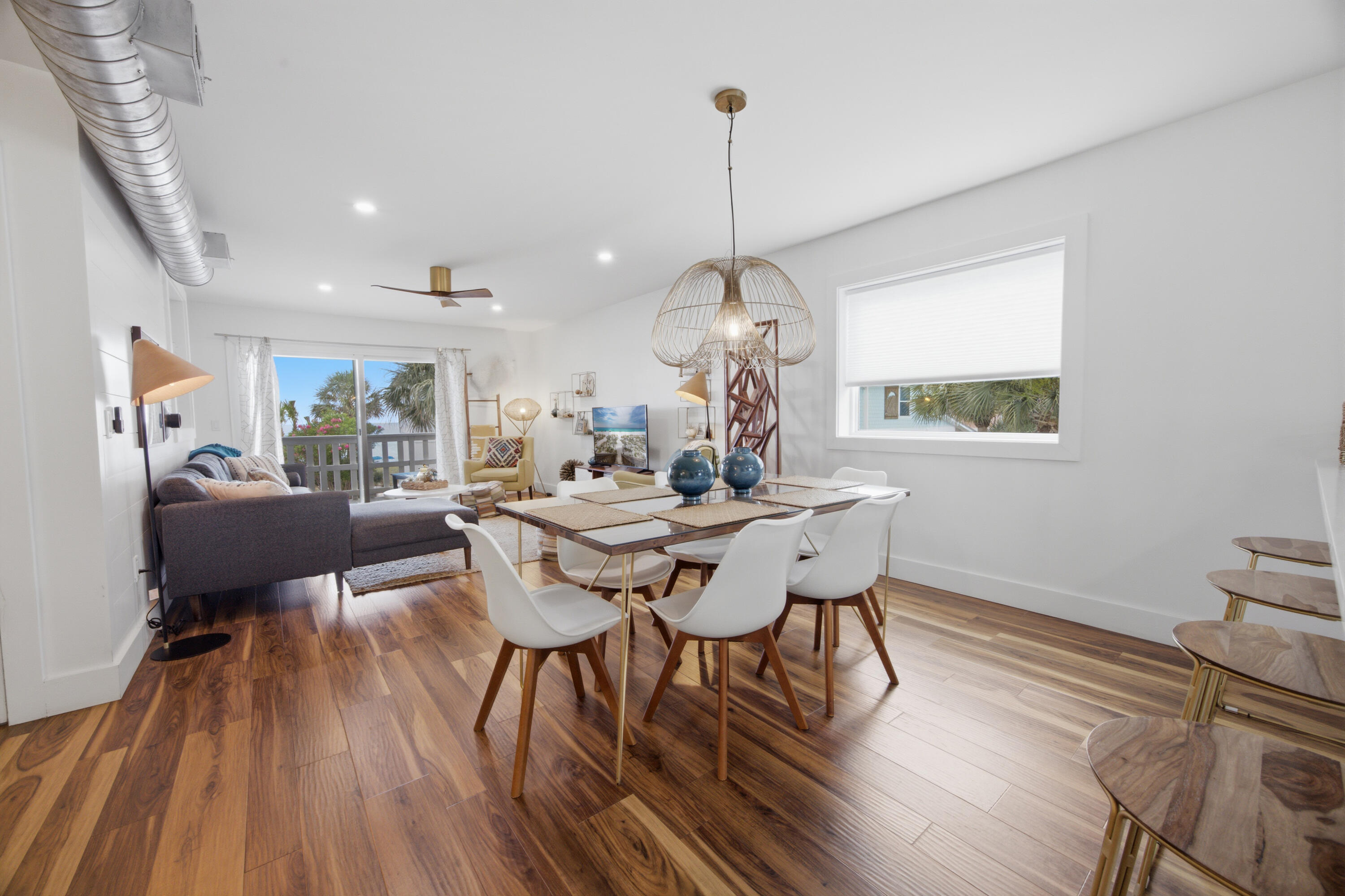 SHORELINE T/H - Residential